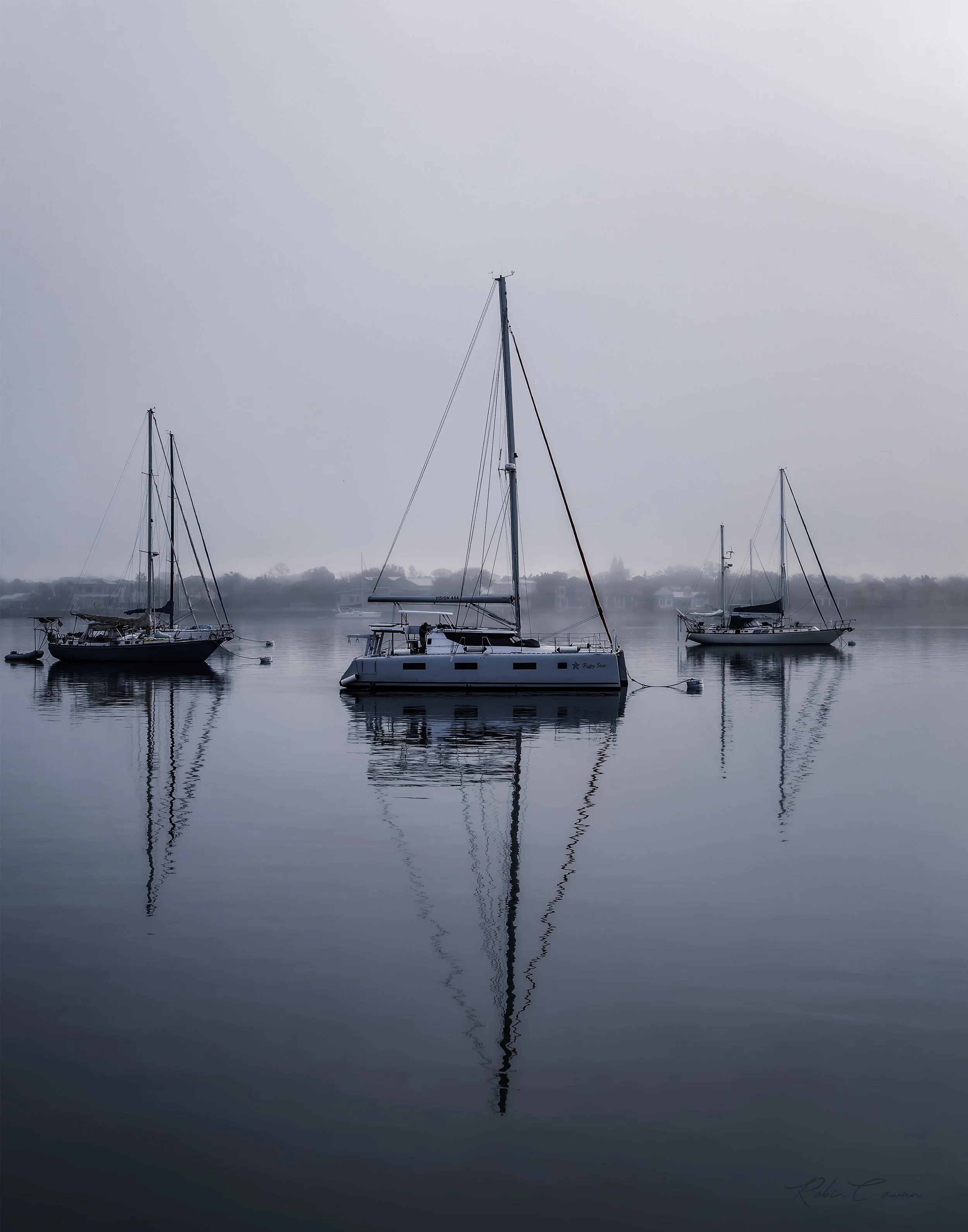 Boats_Fog_RobinCowan_ST4132.jpg