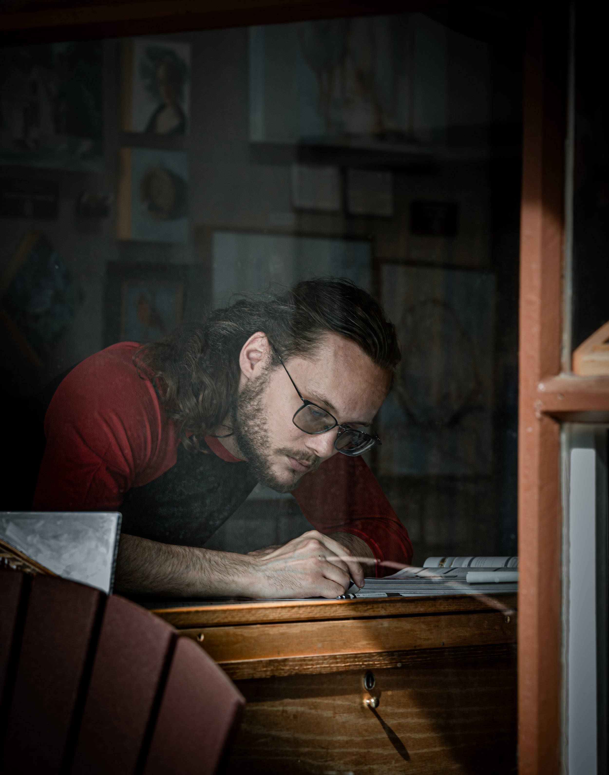StA_Artist in Window_Robin Cowan_9272 copy.jpg