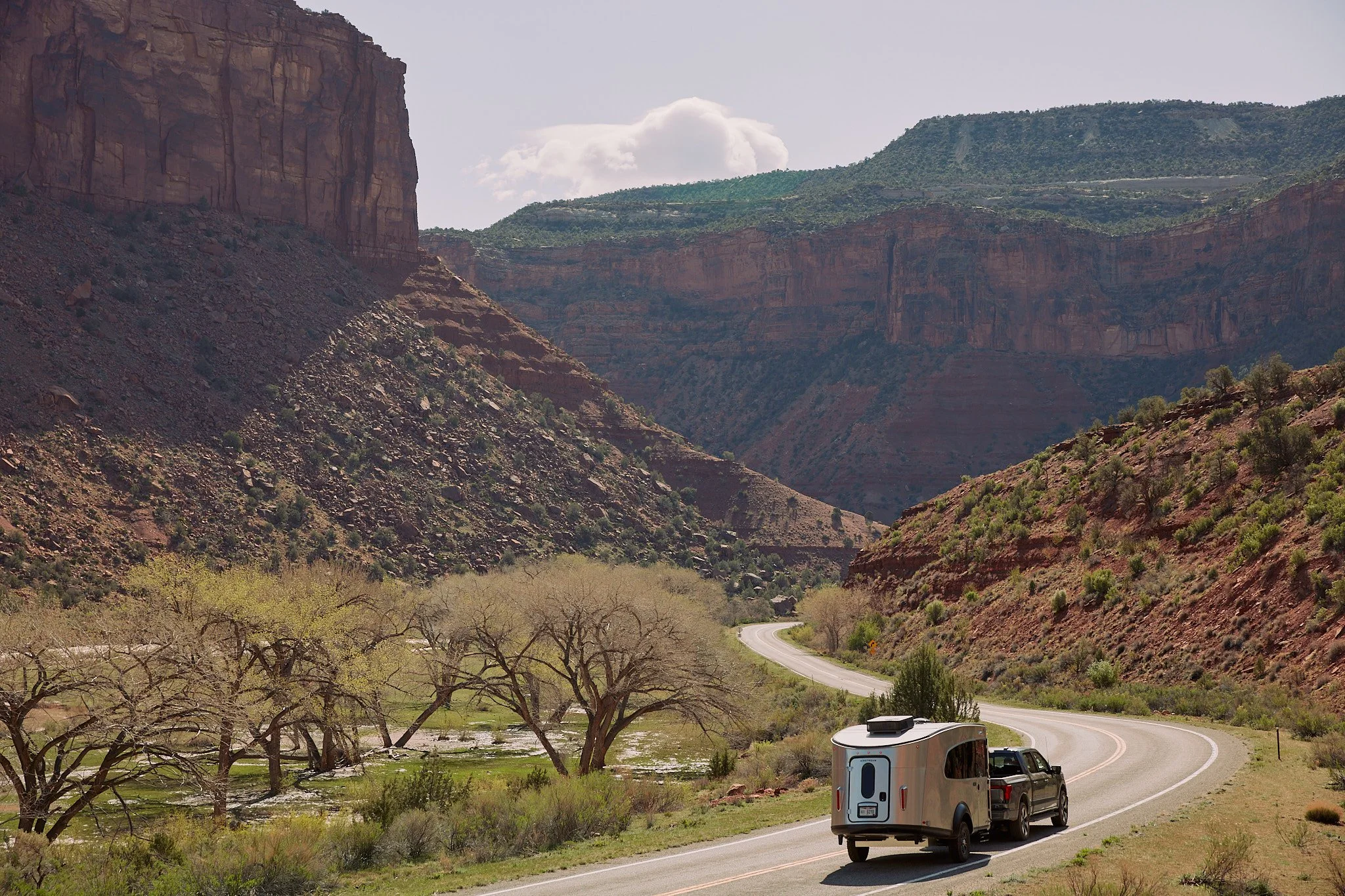 23_04_18_REI_AIRSTREAM_DL_03844 1.jpg