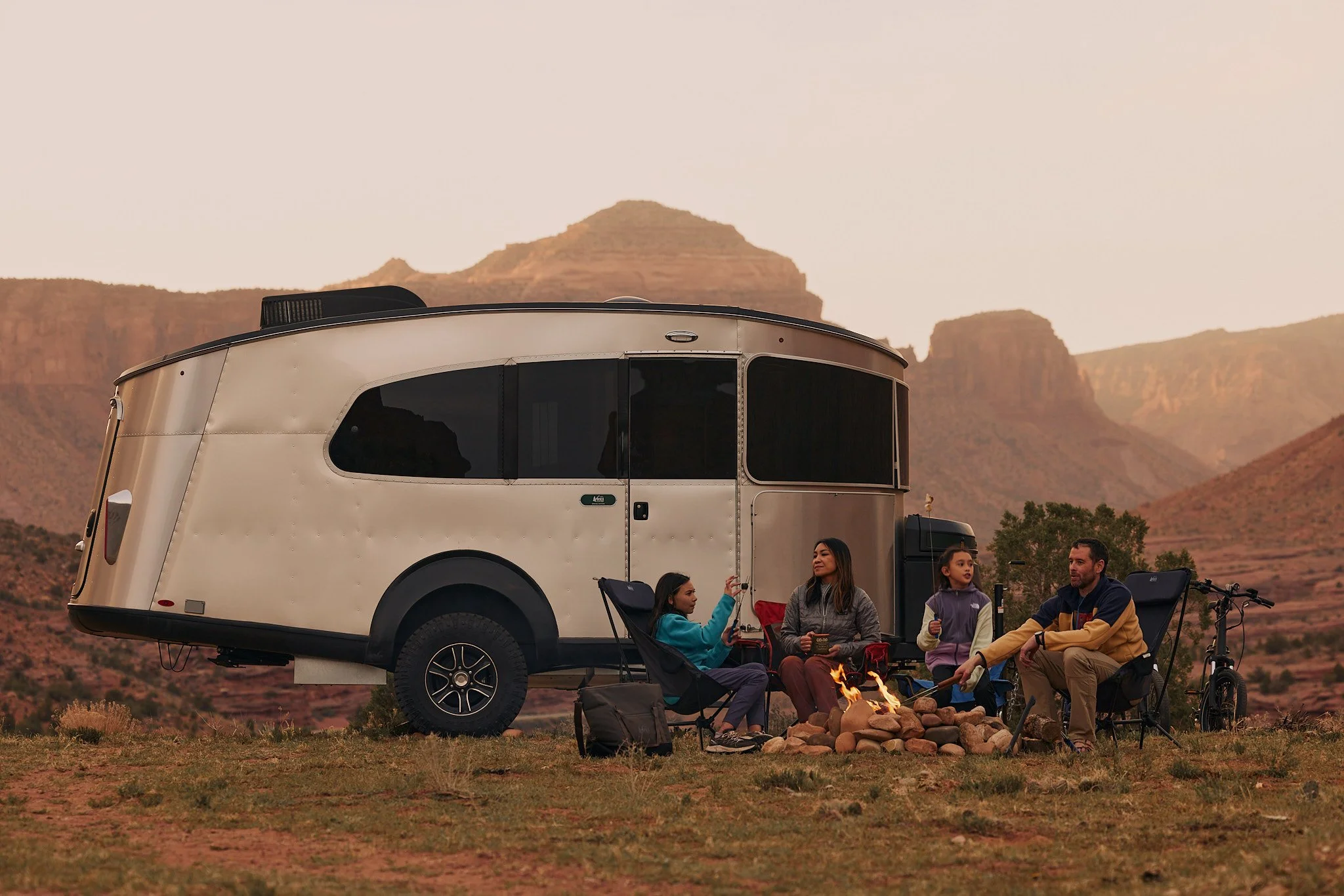 23_04_18_REI_AIRSTREAM_DL_01614 1.jpg