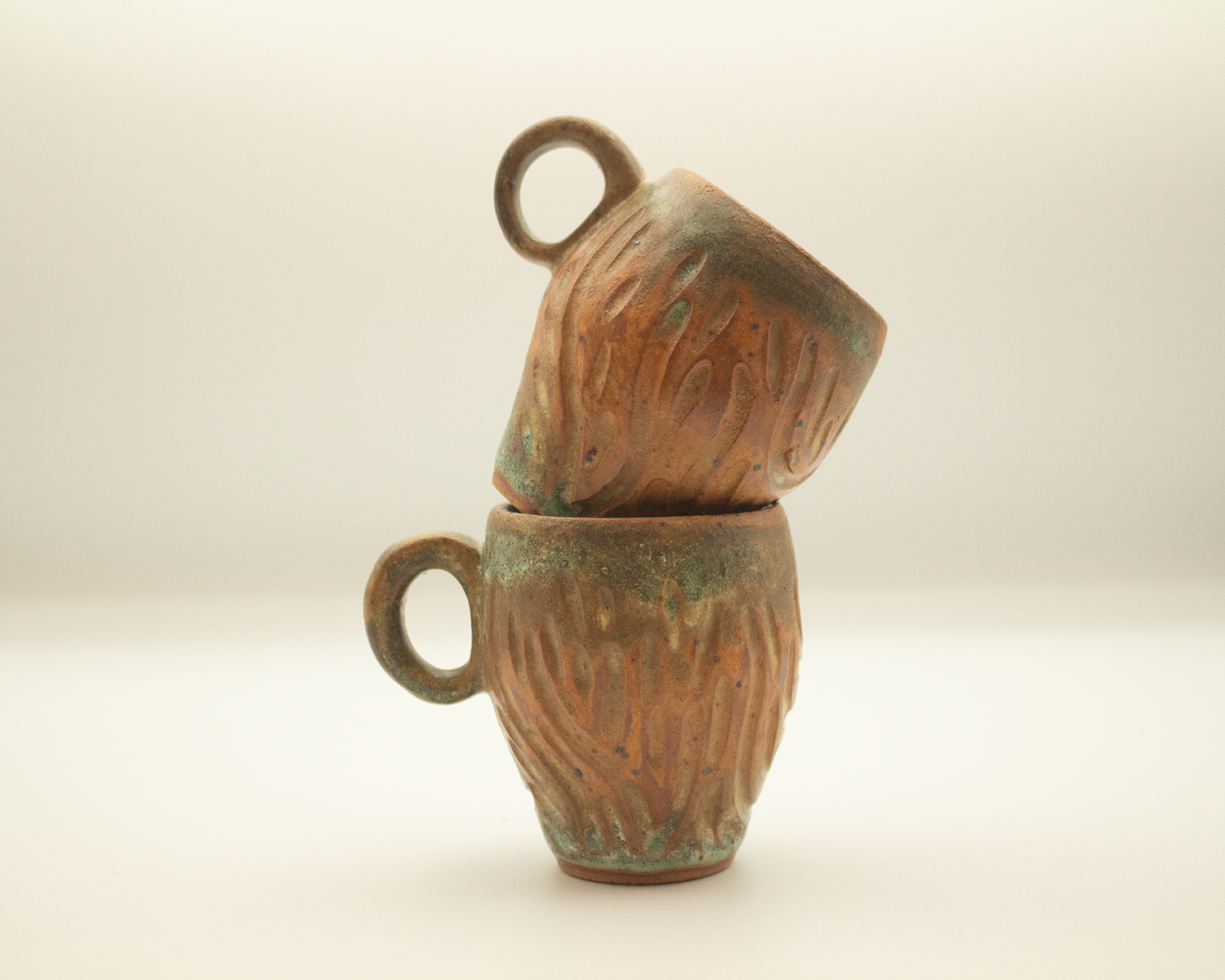 02_elenistathoulis_mug_02.png