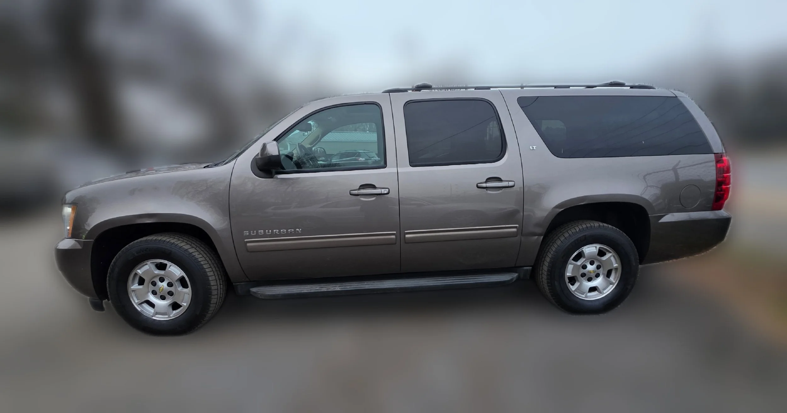 Chevrolet Suburban SUV