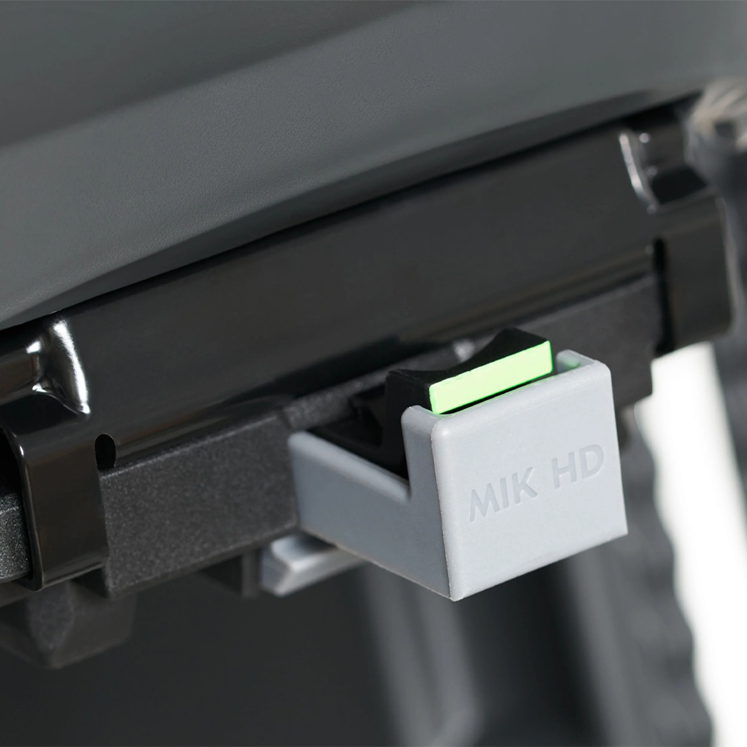 forwards-electric-southampton-amflow-tl-carbon-passenger-guide-urban-iki-rear-seat-ta-ke-mik-hd-bincho-black-001.jpg
