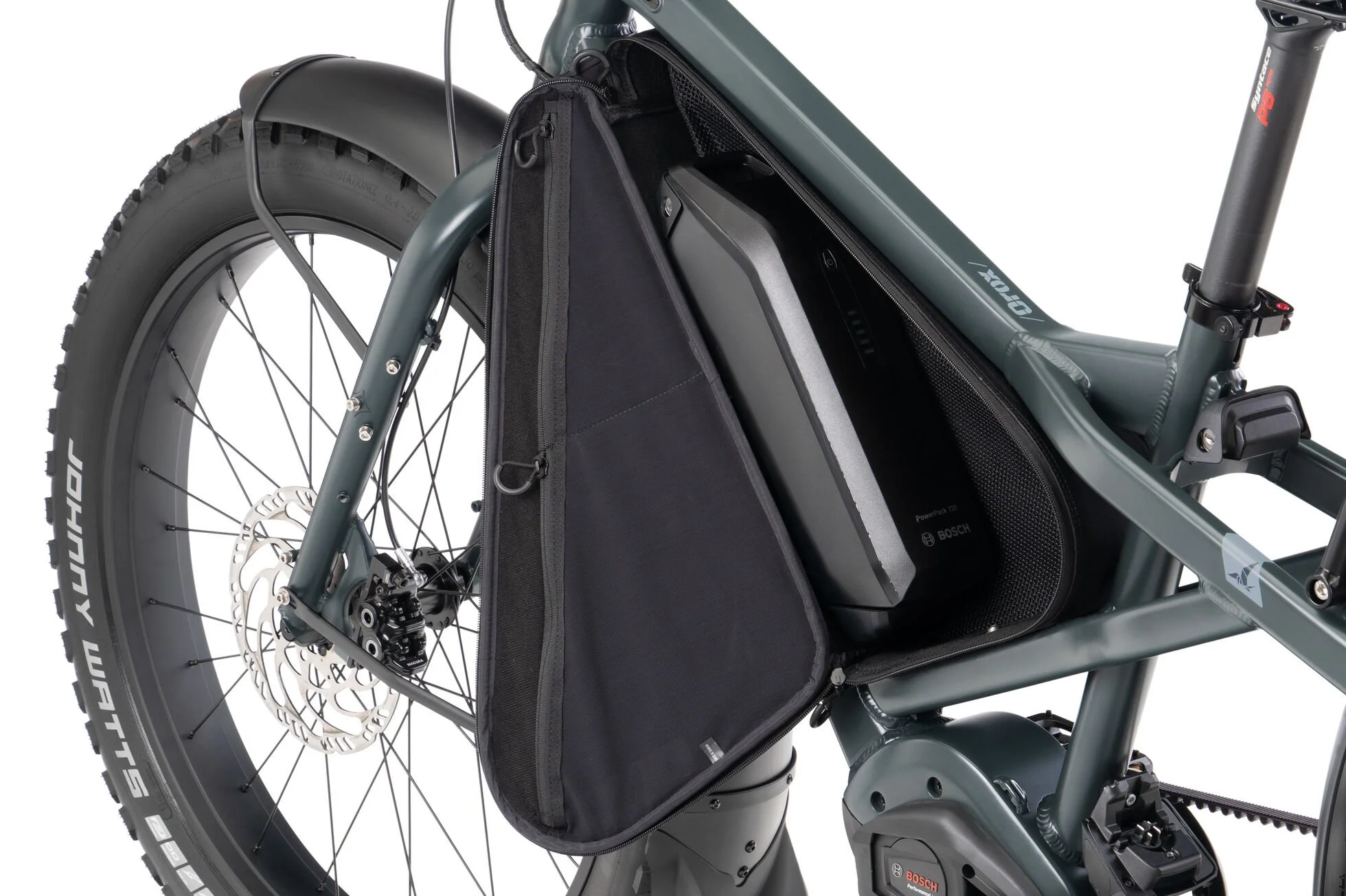 forwards-electric-southampton-tern-orox-r14-adventure-cargo-bike-TN-photo-OROX_R14_275-battery.jpg - Tern-web.jpg