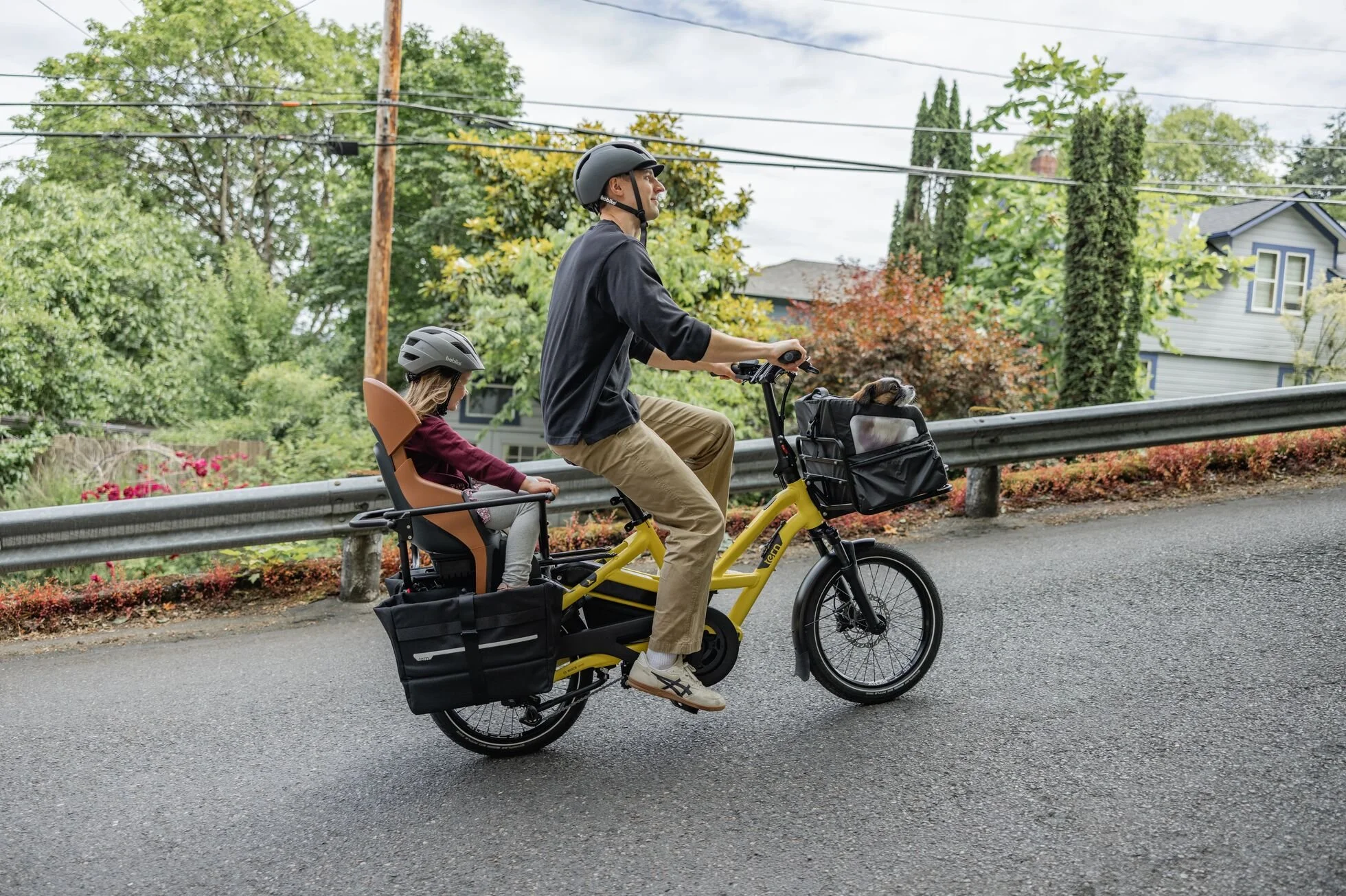 forwards-electric-cargo-bike-southampton-tern-hsd-gen-3-lifestyle-010.jpg