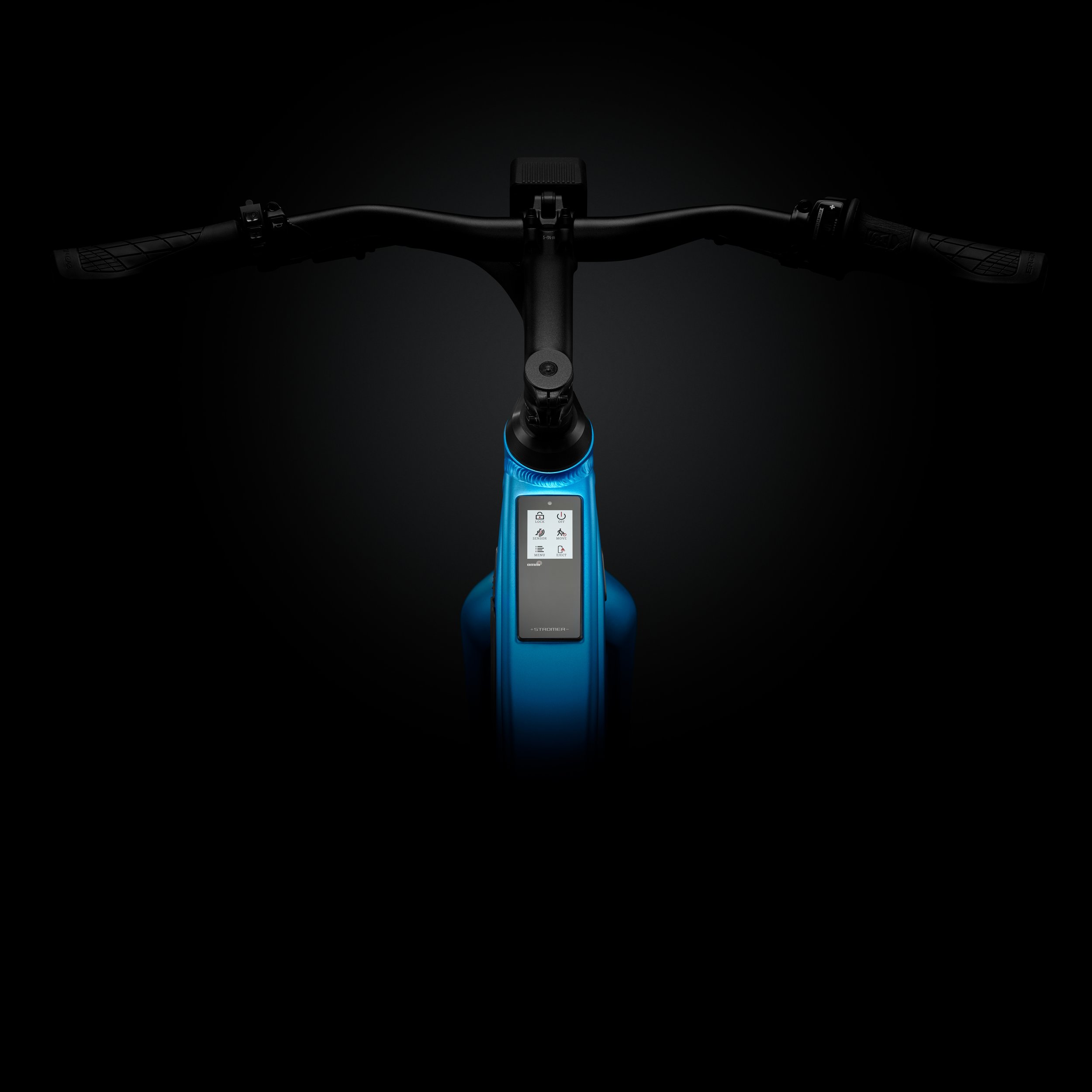 ST2_MoodDisplayBlue090620_01-high.jpg