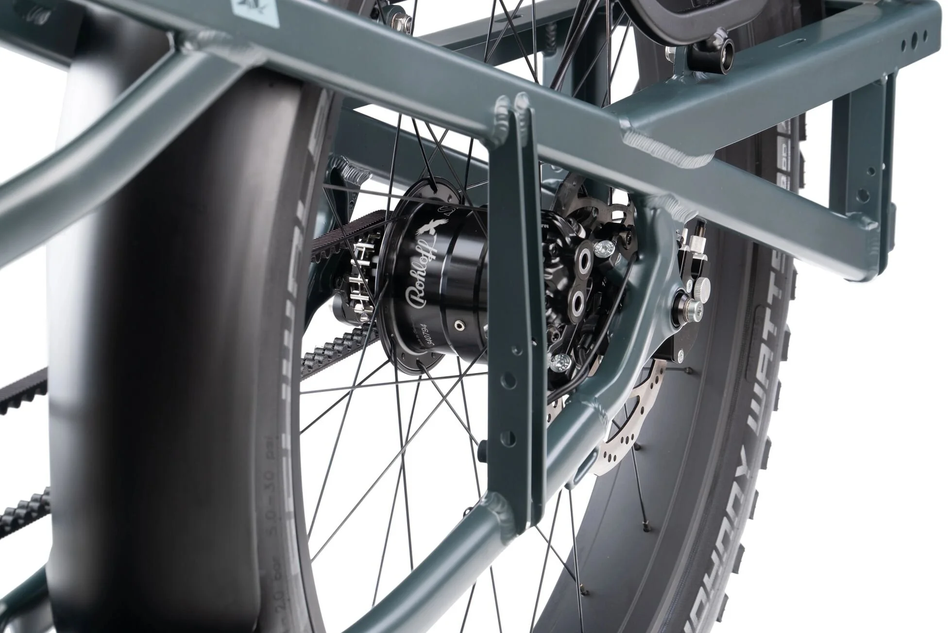 forwards-electric-southampton-tern-orox-r14-adventure-cargo-bike-TN-photo-OROX_R14_275-Rohloff_rear_hub-2.jpg - Tern-web.jpg