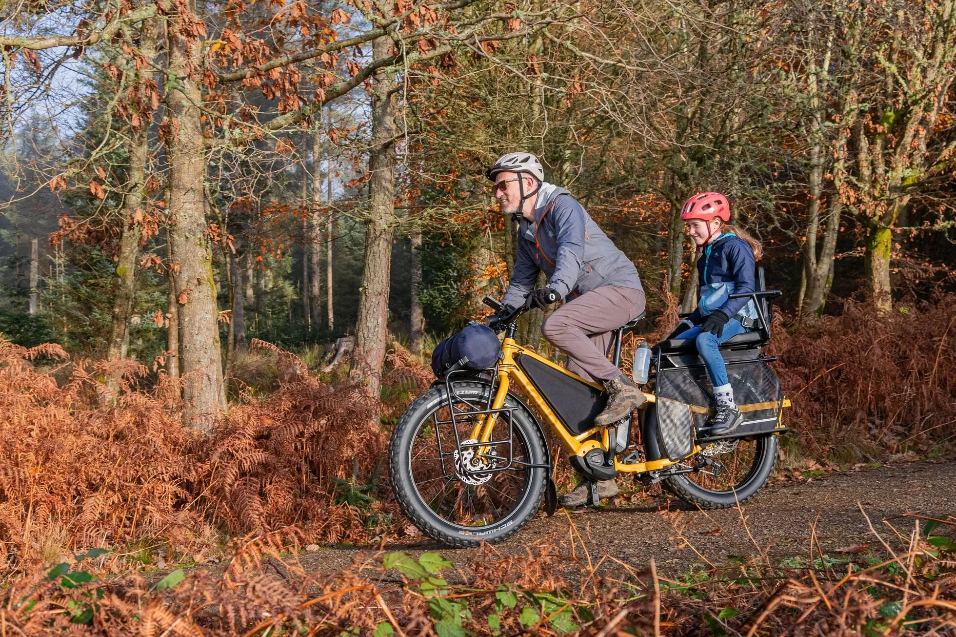forwards-electric-southampton-tern-orox-adventure-cargo-bike-TN-Orox-LIFESTYLE-camping-10.jpg