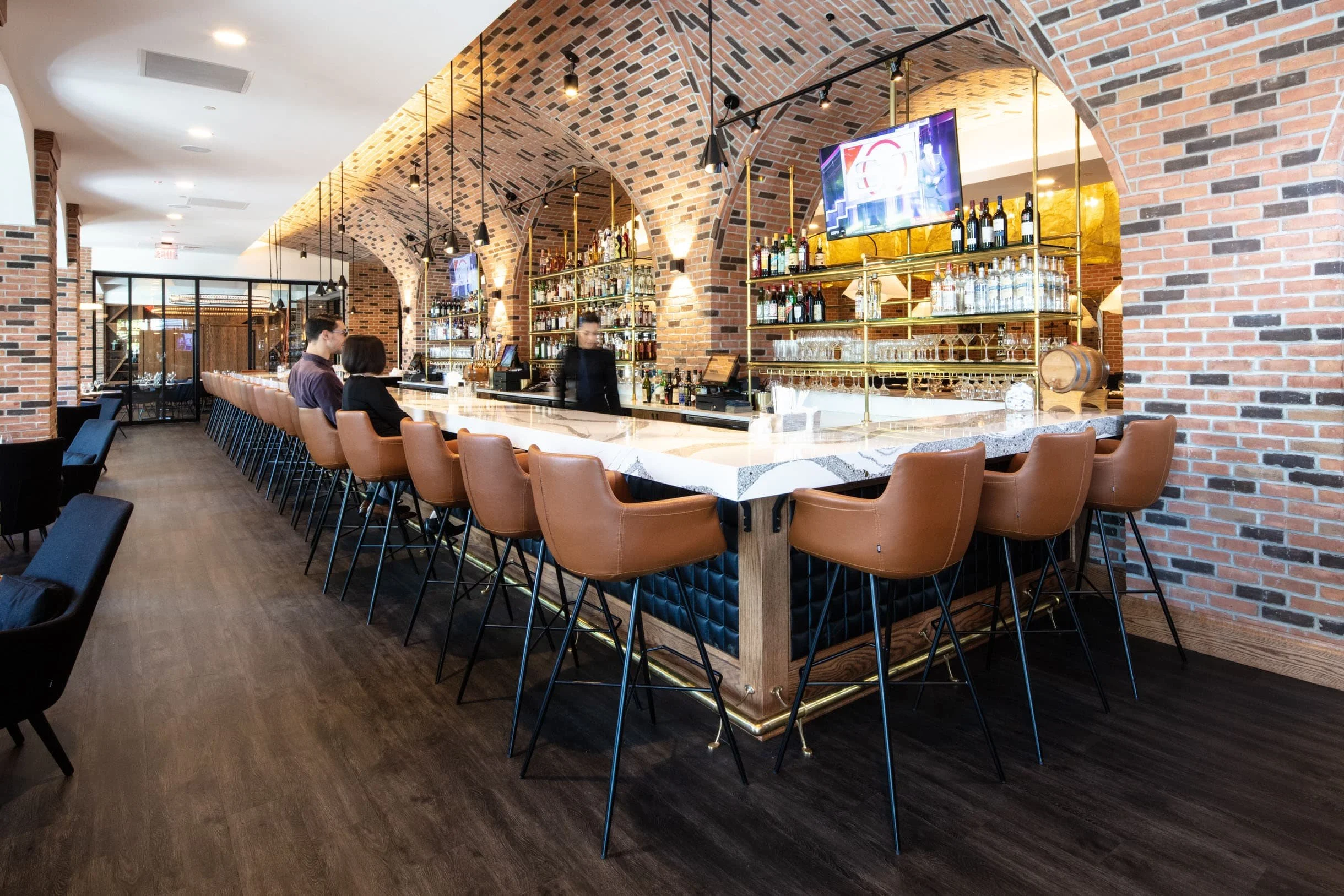 Bar 1.jpg