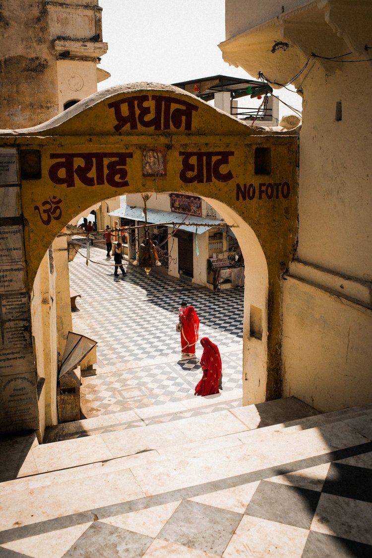 TaraShupe_Photography_Humanitarian_Photographer_Female_Storyteller_NGO_WomenFilmmakers_Pushkar, India008.jpg