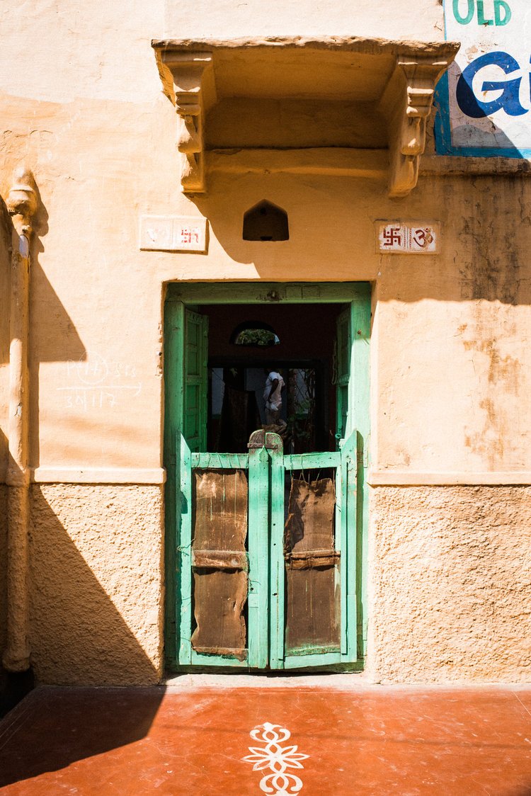 TaraShupe_Photography_Humanitarian_Photographer_Female_Storyteller_NGO_WomenFilmmakers_Pushkar, India017.jpg