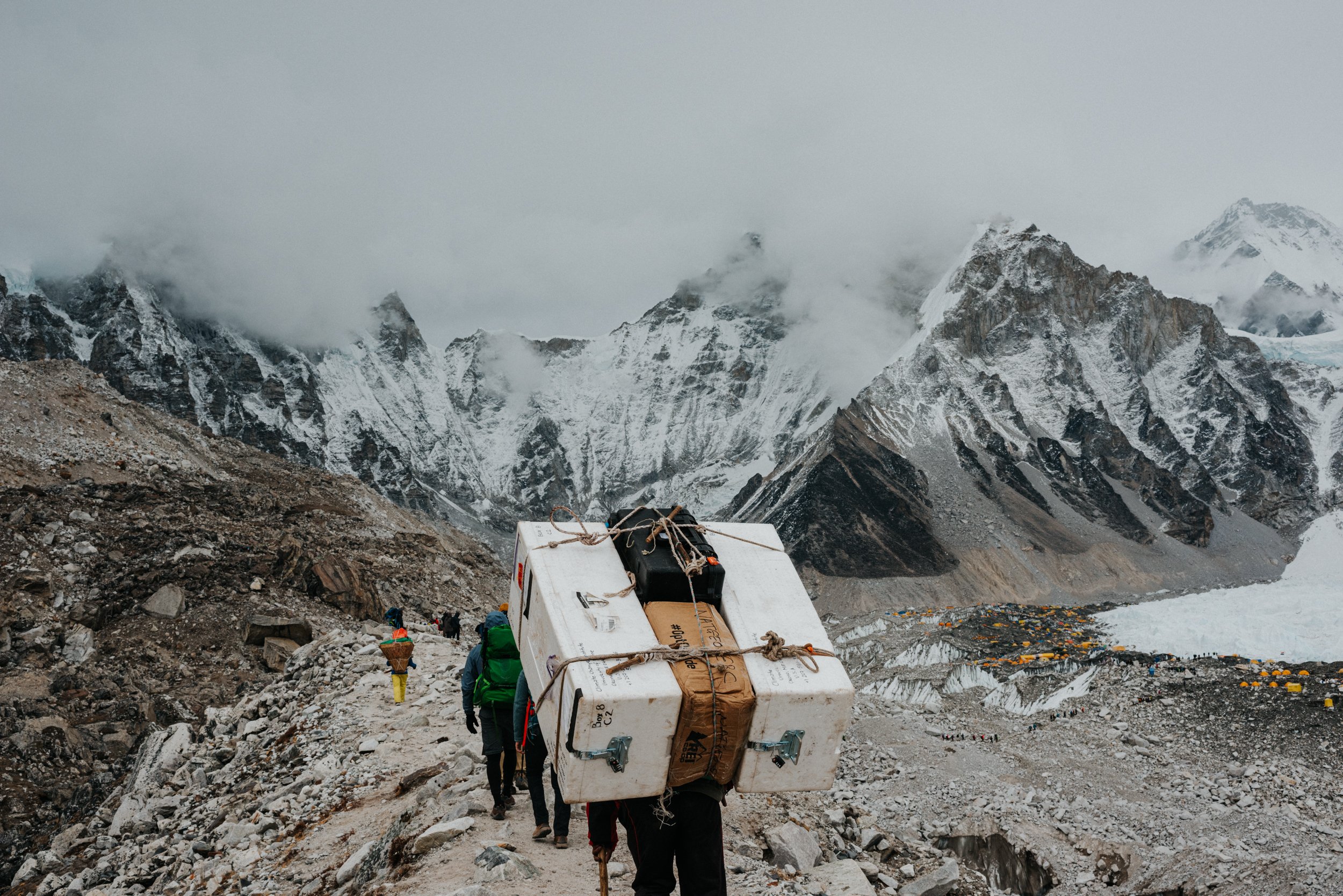 TaraShupe_Photography_Humanitarian_Photographer_Female_Storyteller_NGO_WomenFilmmakers_Trek-for-girls-mount everest137.jpg