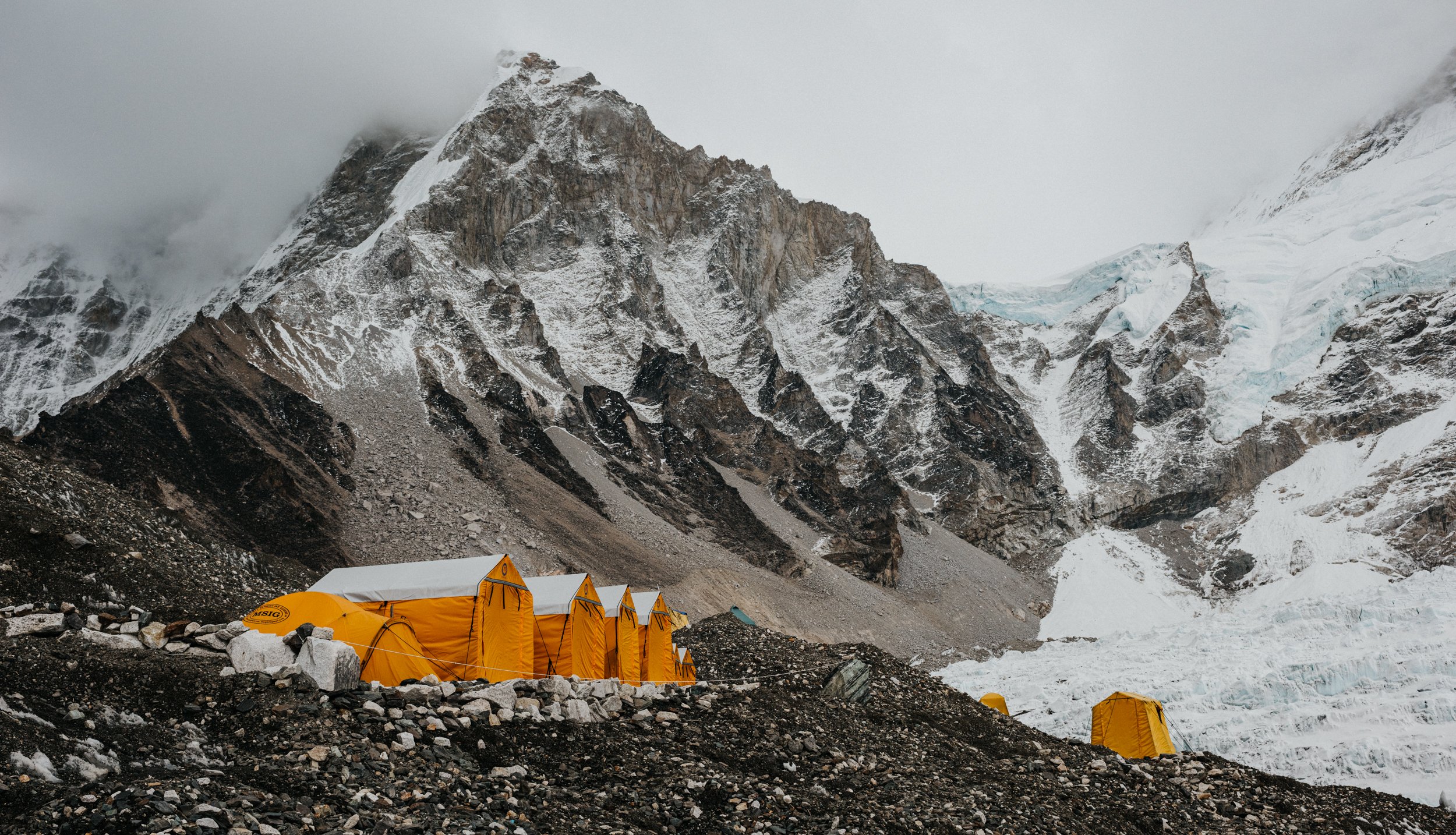 TaraShupe_Photography_Humanitarian_Photographer_Female_Storyteller_NGO_WomenFilmmakers_Trek-for-girls-mount everest141.jpg