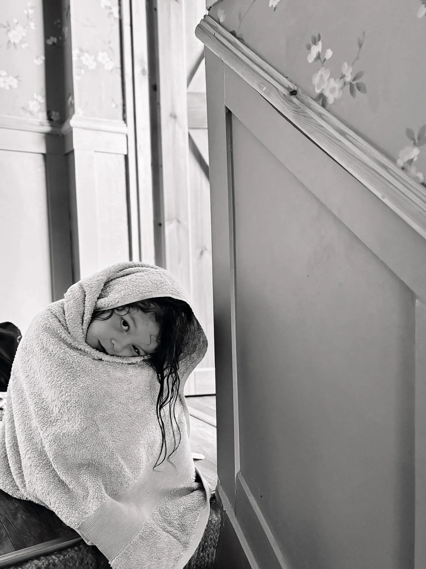 Who would&rsquo;ve guessed the girl who once scattered herself in every direction now finds the greatest joy in being at home. One of those simple weekends. Mug v. full ❤️