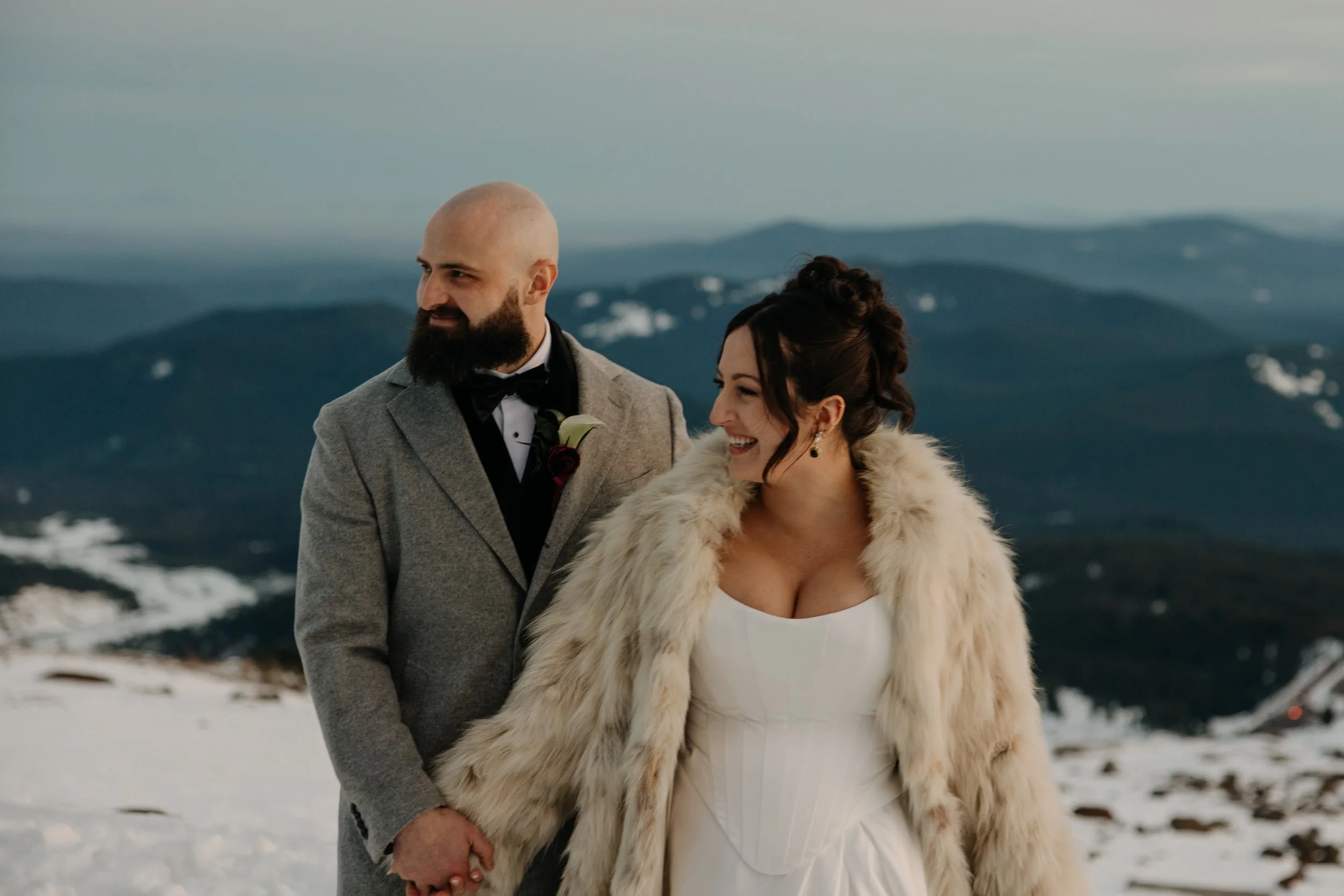 elena-popsecu-photo-mount-hood-timberline-silcox-hut-wedding-r+n-5948.jpg