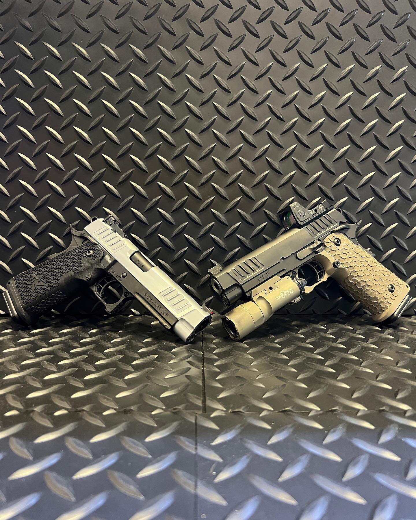 business or pleasure? pick your poison
Left: Staccato P Tuxedo (Discontinued)
Right: Staccato P DPO w/RMR, x300, and 
  FDE dragon scales grip
#staccatop #stacattopdpo #rmr #hardchrome #southflorida #guns