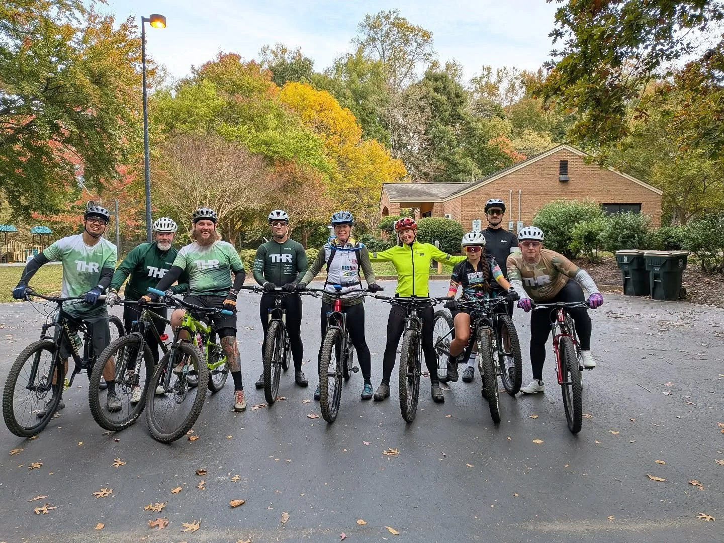 Great turnout from some of the THR off road squad at New Quarter Park today. They did a couple laps of the MTB trails before doing some course planning for the new NQCX course! It's shaping up to be a fun one so don't miss it on November 22nd!

#NQCX
