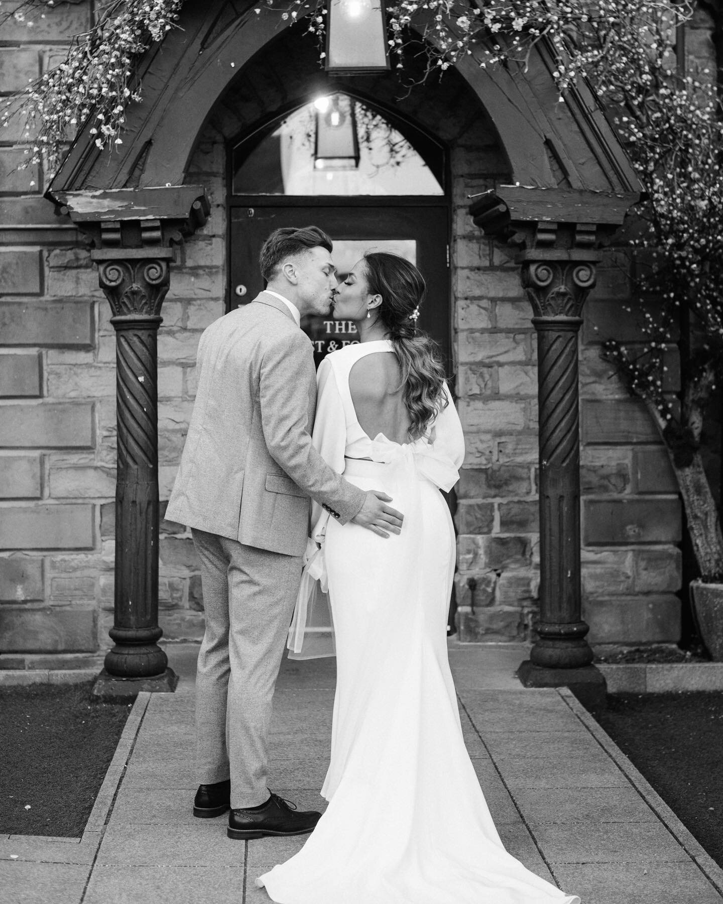 Our amazing EK bride Yakira ⛪️ 

@nellynaylorphotography - photographer 

#ukbridal #madeinuk #britshdesigner