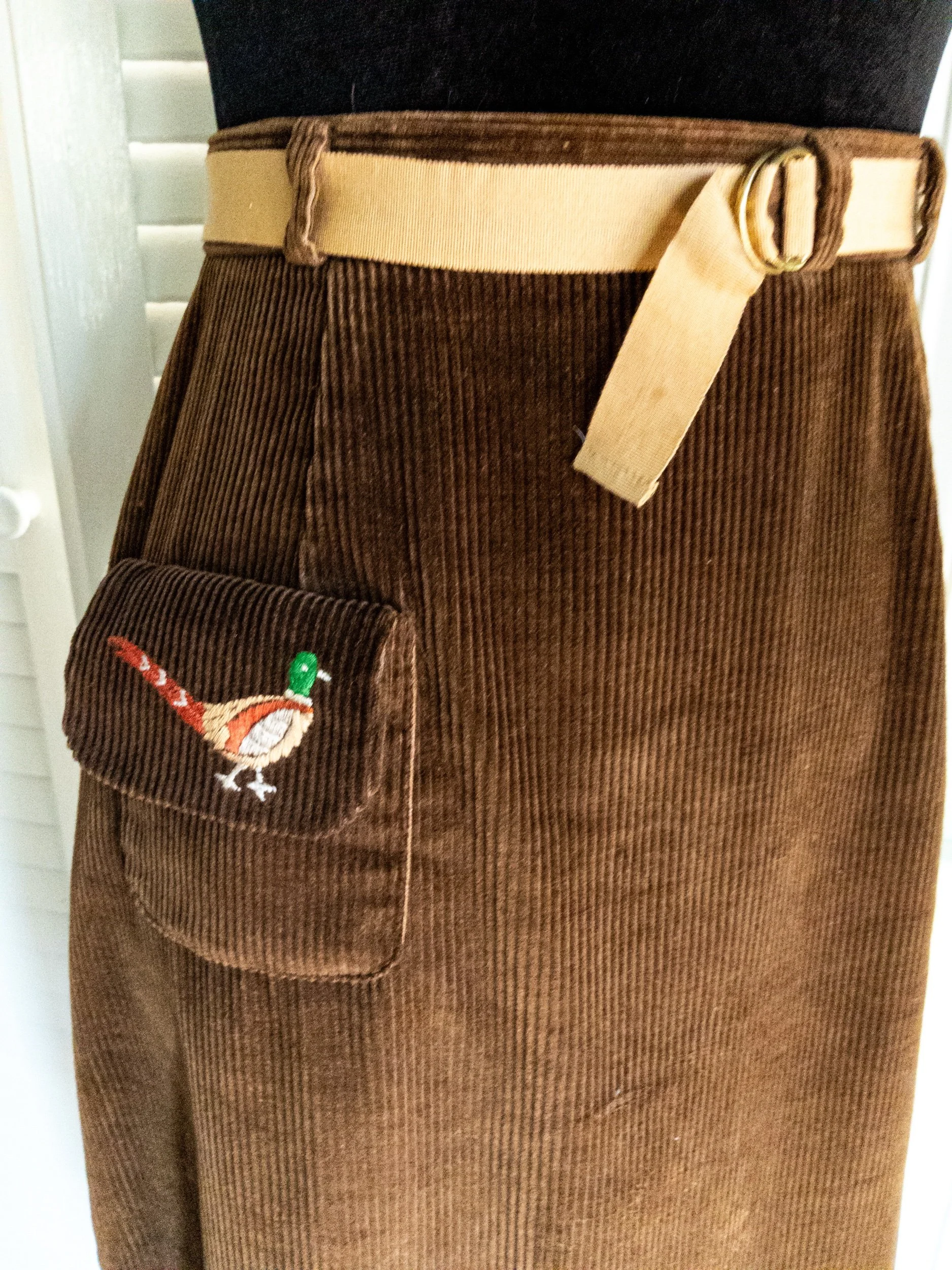 Vintage 90s Corduroy Duck Skirt (6)