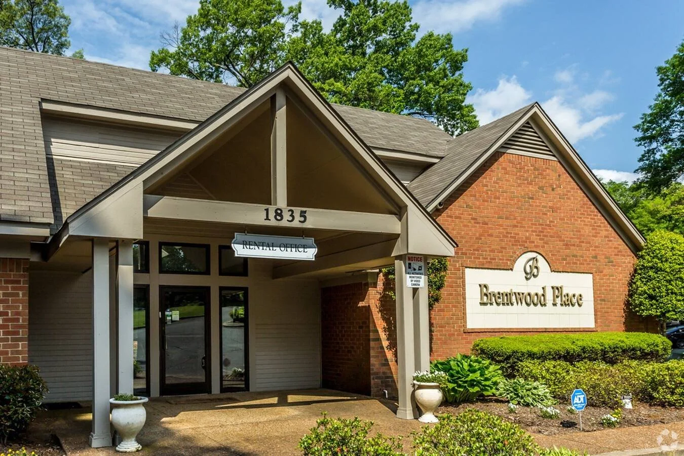 Brentwood Apartments Apartments in Memphis, Tennessee