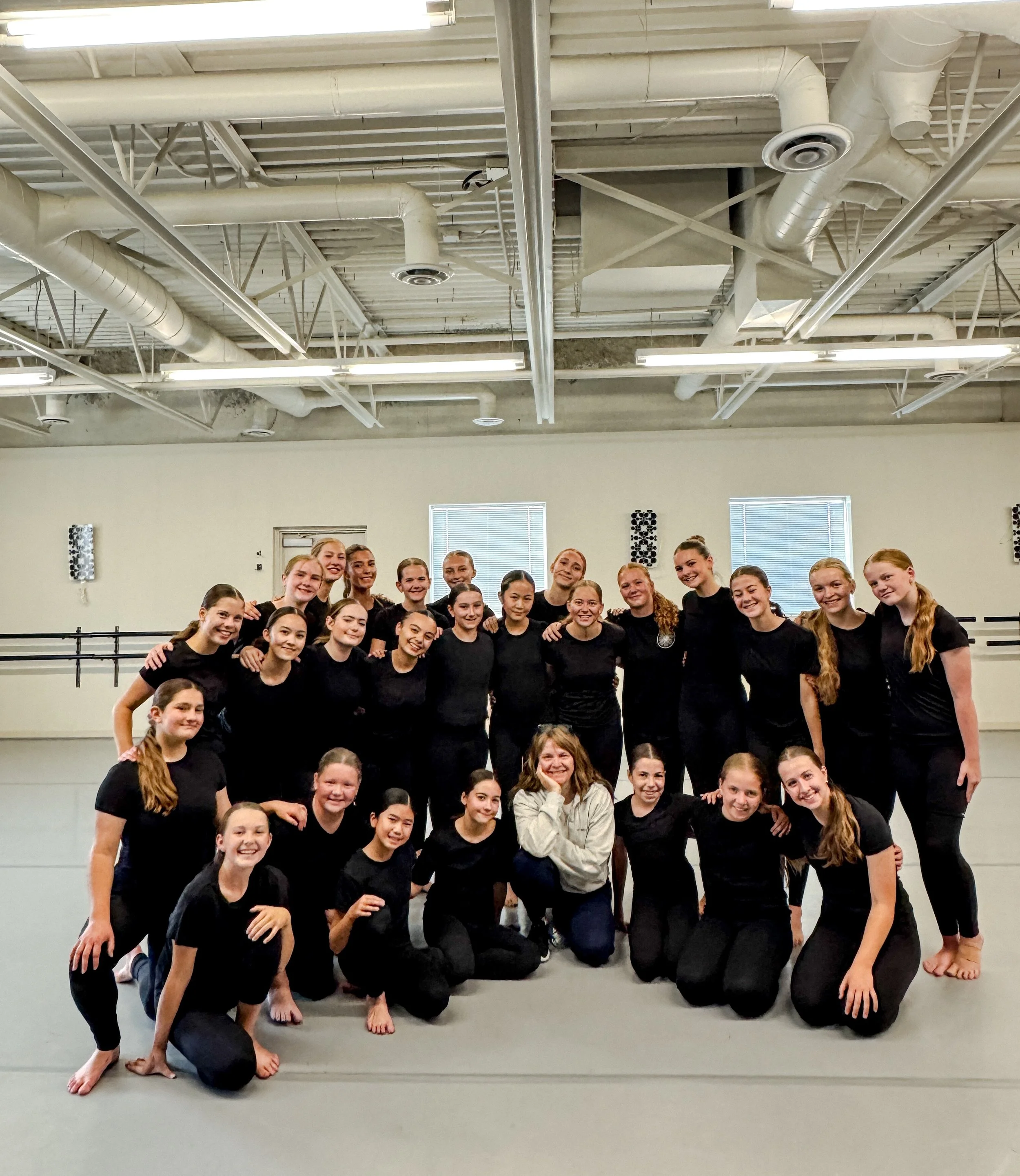 ✨ WHAT. A. WEEK. ✨

Our CYDC Intensive was one for the books ❤️&zwj;🔥

26 talented, passionate, and inspiring dancers. 4 incredible choreographers. Countless hours of dancing, creating, learning, laughing, and growing 💫 
We are beyond grateful for 