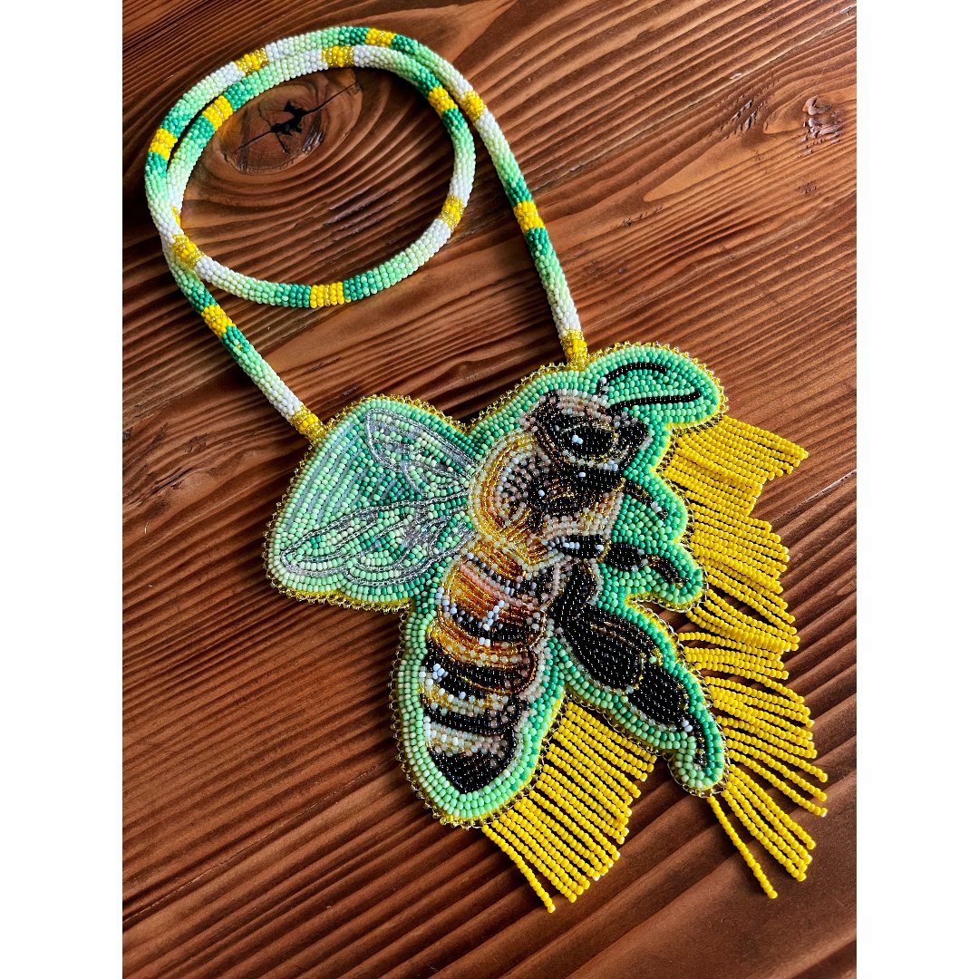 On Gratitude to Honeybees