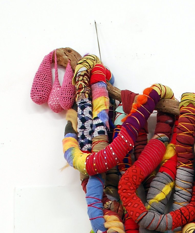 Shamelse top detail.JPG