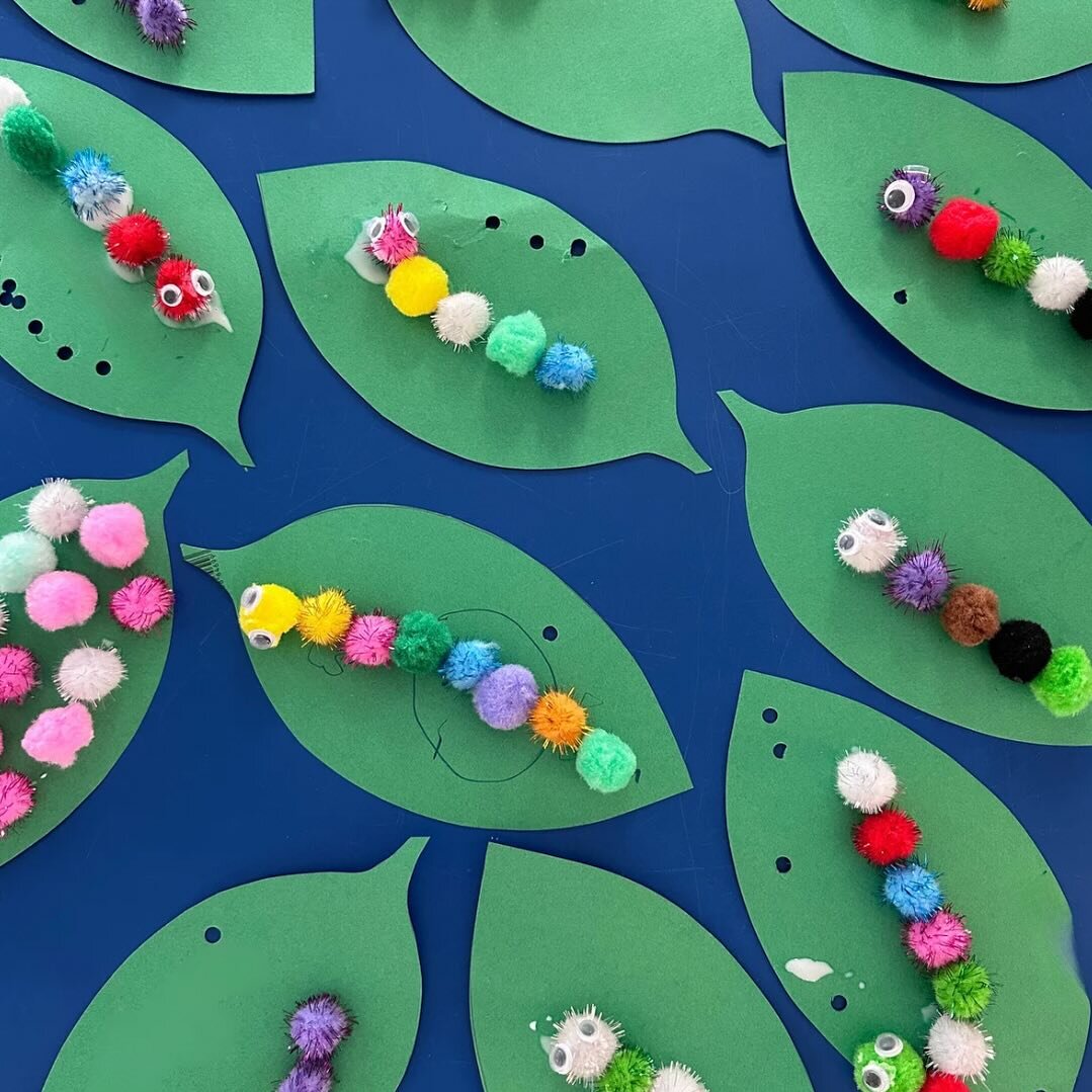 🐛🌿 Today&rsquo;s parent directed project: crafting caterpillars on a leaf! 🎨 Our little artists in Threes &amp; Fours got creative with nature-inspired artwork. 🌱

#NatureArt #PreschoolCrafts #ArtisticKids #HandsOnLearning #LifeCycles #LGPNS #Pre