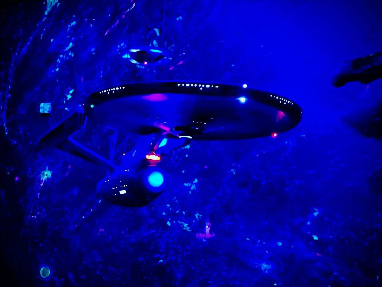 Captain’s log….. star date…. 8022025, a creative alien humanoid we have identified as @dariogarciasf of the Floridian Galaxy, has evidently crossed the event horizon and is creating a massive diorama at Light Rail Studios&helli