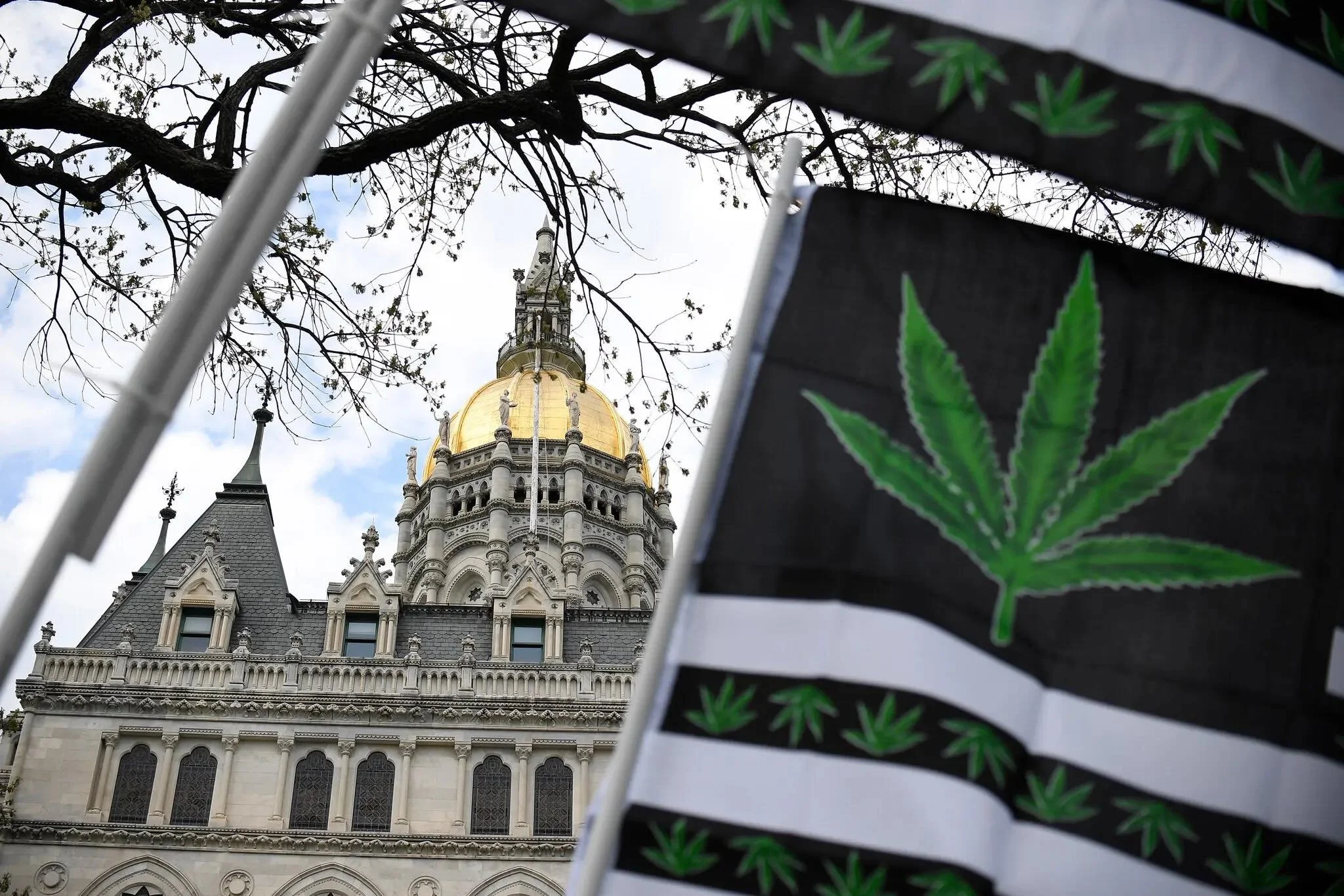 Connecticut Legalizes Recreational Marijuana, With Sales Aimed for 2022