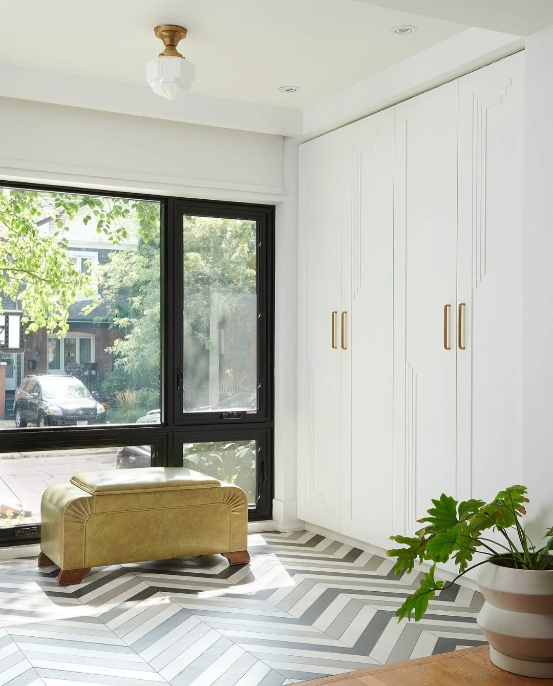 We&rsquo;re often so caught up in how we live in a house that pass-through spaces are neglected. ⁠
⁠
But it&rsquo;s the hard-working, utilitarian spaces that shape the rhythm of our daily lives. They support comings and goings, rushed moments and lin