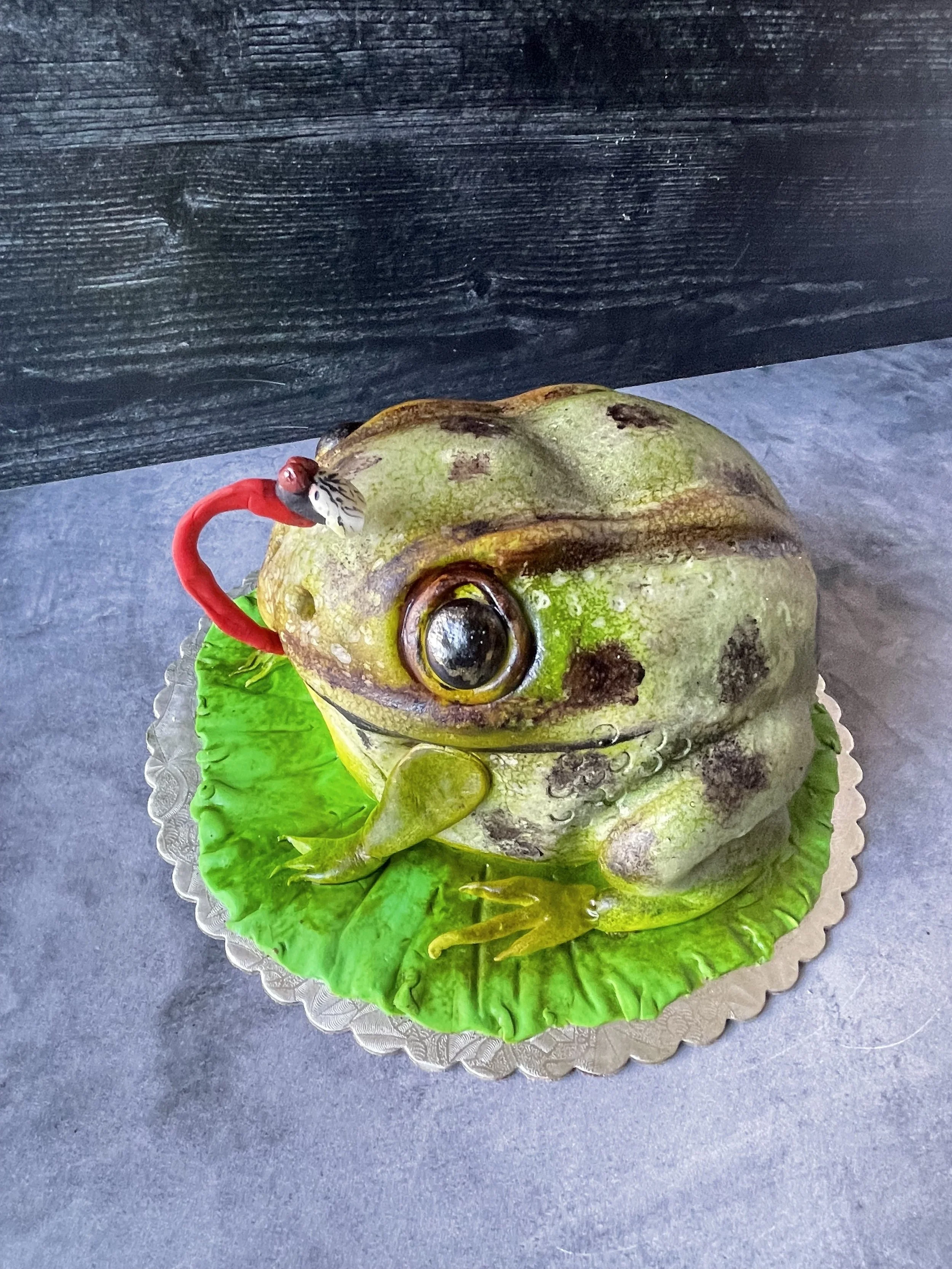 frog cake