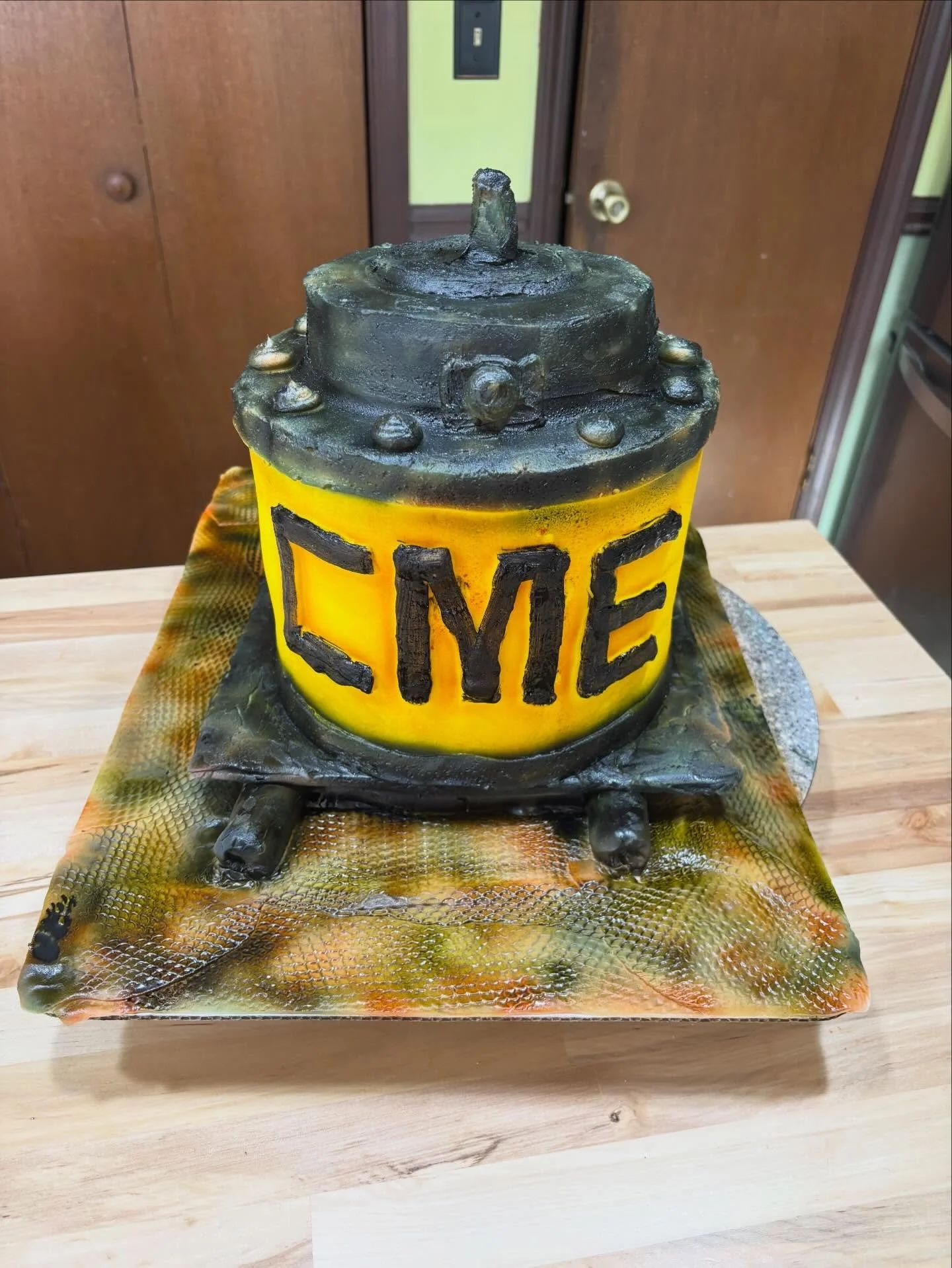 Custom industrial gear box cake for drilling company event