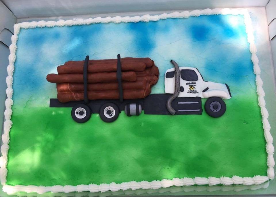 3D log truck cake