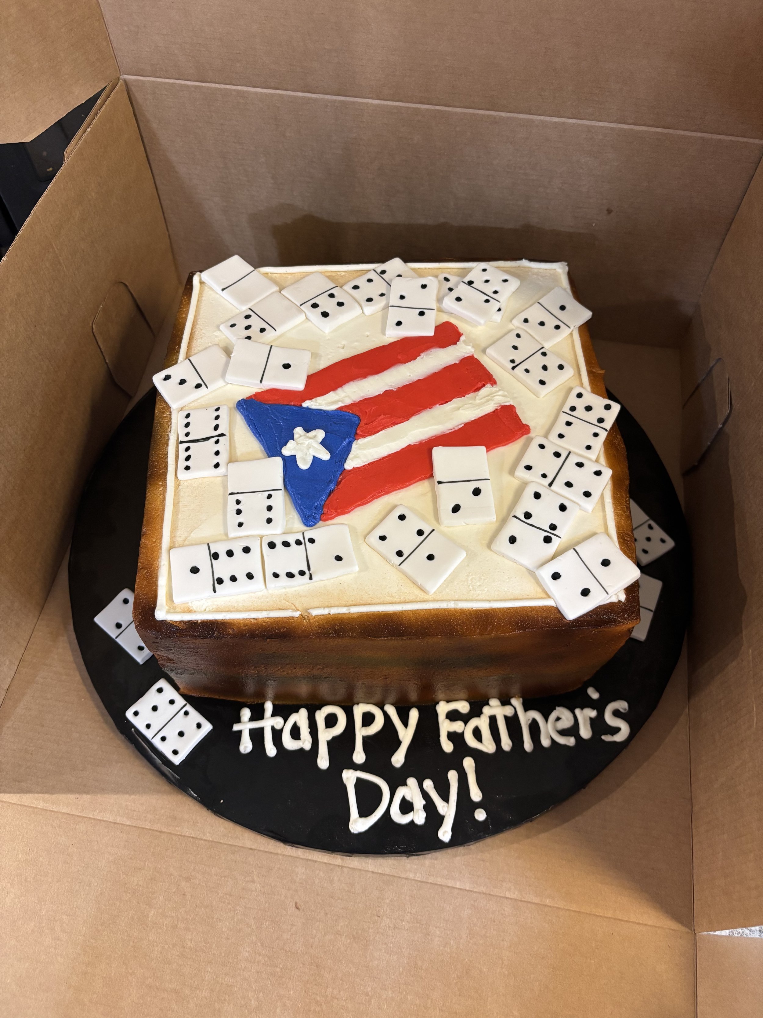 Puerto Rican domino game cake designed for a Father’s Day celebration.