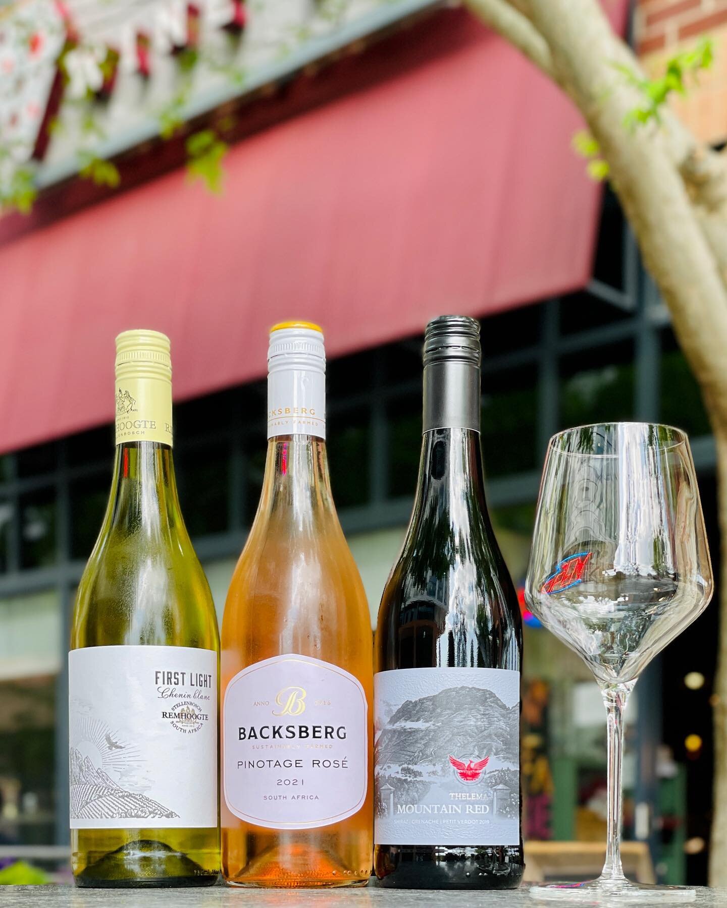🍷Come try out our new region of focus ~ South Africa!

We&rsquo;re especially excited about the Backsberg Pinotage Ros&eacute; from Paarl!

This light &amp; refreshing ros&eacute; tastes of wild strawberries, mint &amp; grapefruit&hellip; and who co