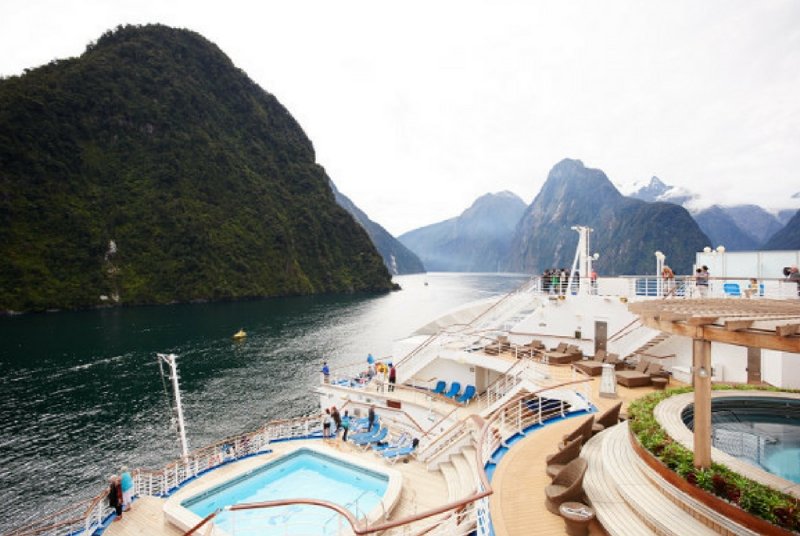 12 things to do in Australia &amp; New Zealand – on a Fly-Cruise!