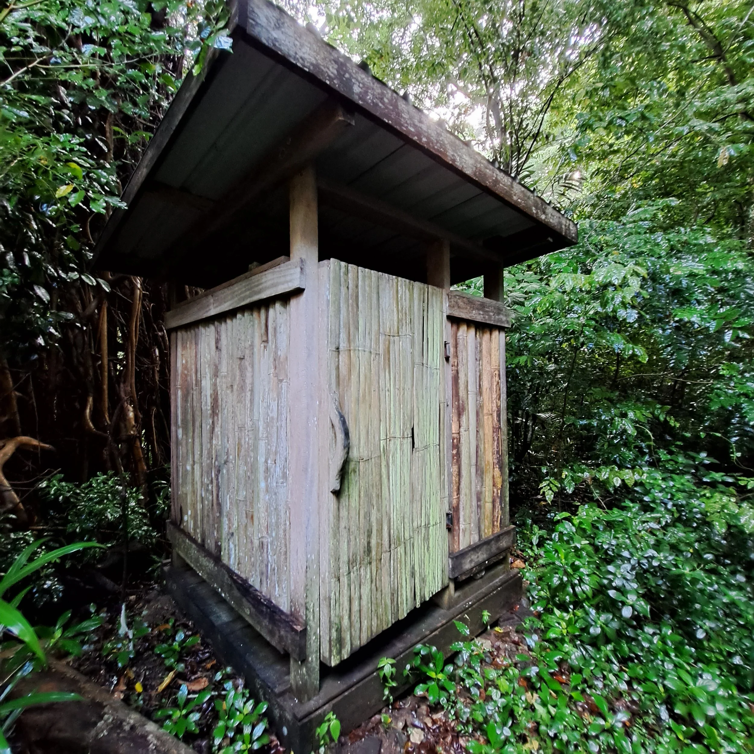 composting toilets in ecovillage