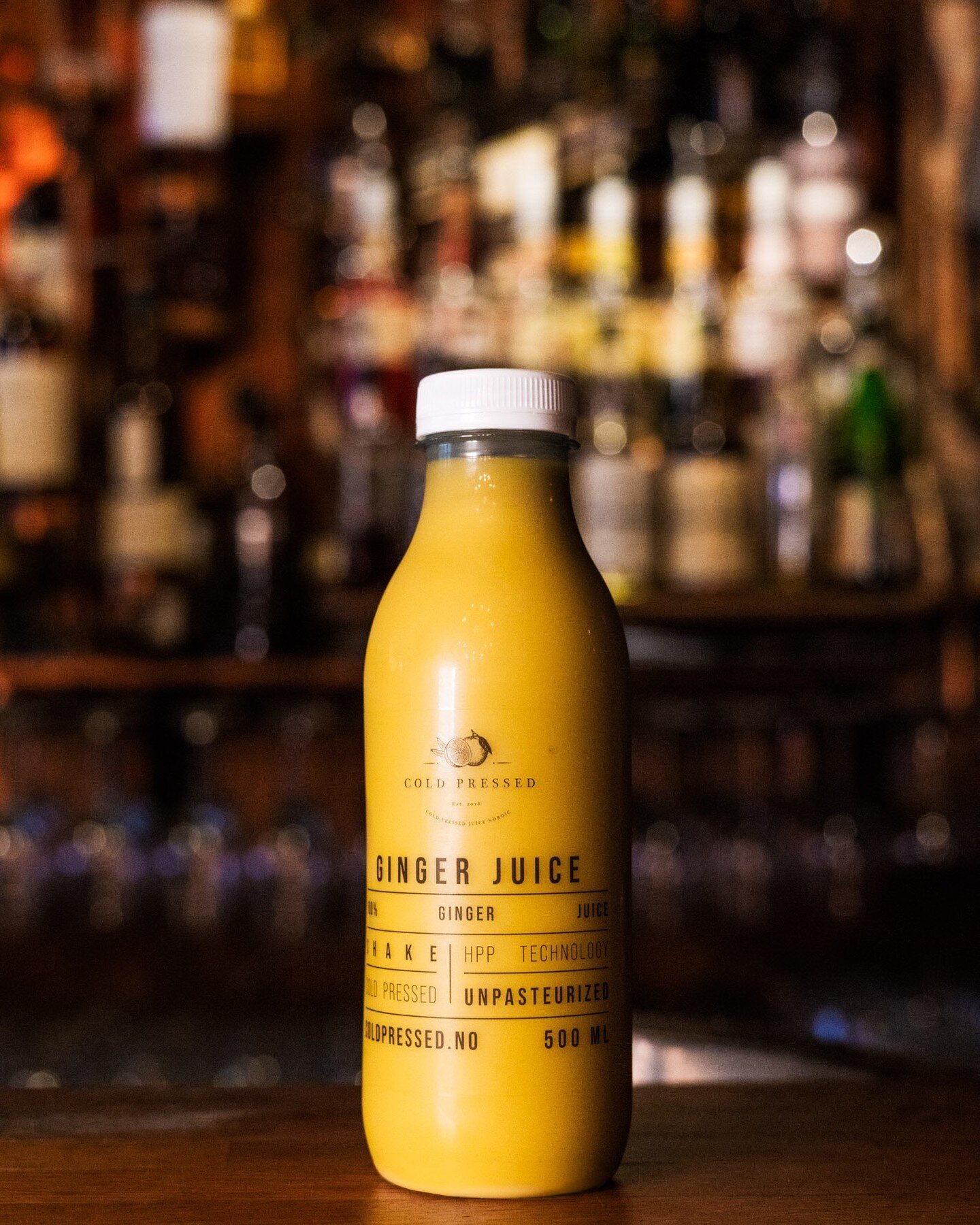 Fresh pressed ginger juice in a bottle 🧡 

#coldpresedjuice #coldpressed #juice #lemonjuice #limejuice #orangejuice #greenjuice #sitronjuice #appelsinjuice #kaldtpressetjuice #ingef&aelig;rjuice #HPP #HPPjuice