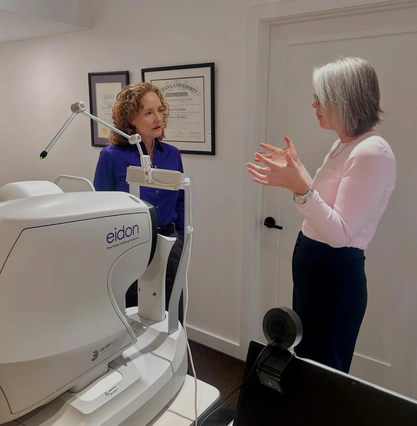 We were delighted to meet with our local MPP Alexa Gilmour @alexangilmour to discuss optometry&rsquo;s role in our health care system. From early detection of disease to managing chronic conditions to emergency cases, optometrists are the first line 