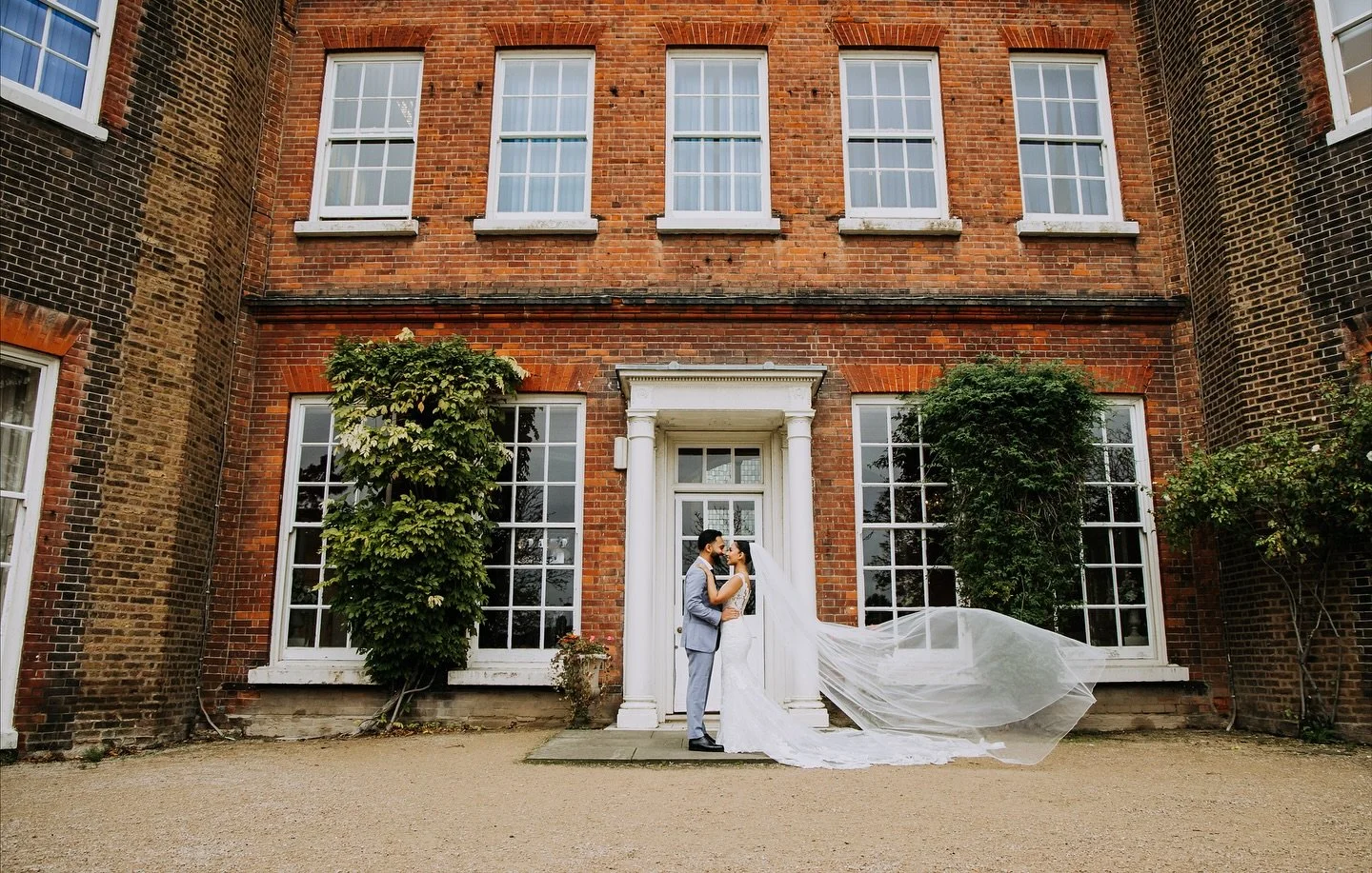 Congratulations to Reesa &amp; Dylan on making it official today with their closest family ❤️💍 

I loved capturing this special day for you all and wish you all the happiness in the world! 

Swipe to the end to see everyone cheering! 

.
.
.
#essexp