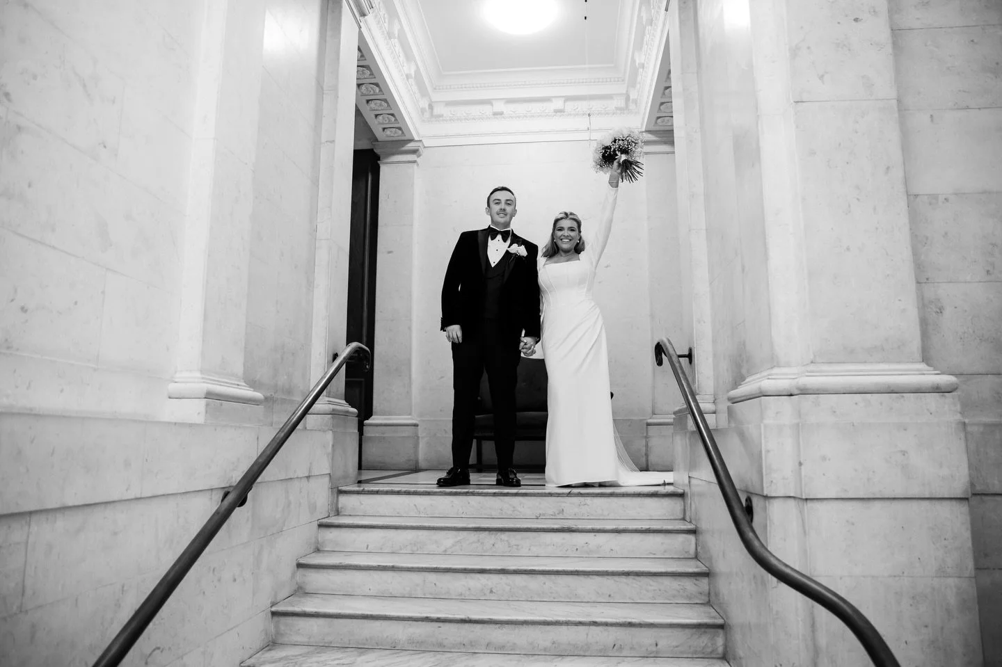 A London love story, told in black &amp; white 🤍

From fun bridal prep moments in St Paul&rsquo;s to &ldquo;I do&rdquo; at Marylebone Town Hall and the most epic celebration at 1 Lombard Street &mdash; every part of this day felt iconic.

They chose