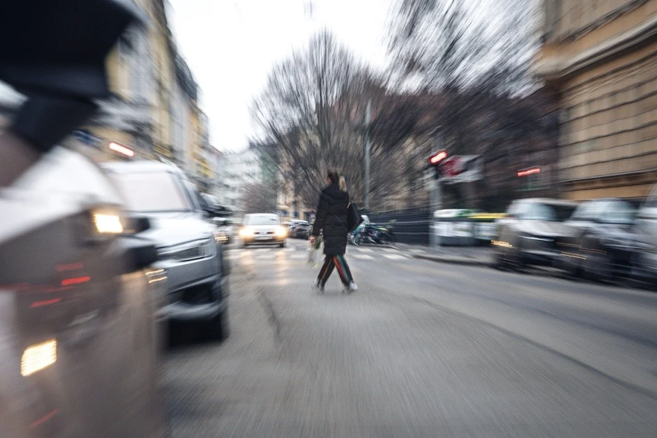 Karlheinz Sttohmaier - Mitten im Verkehr