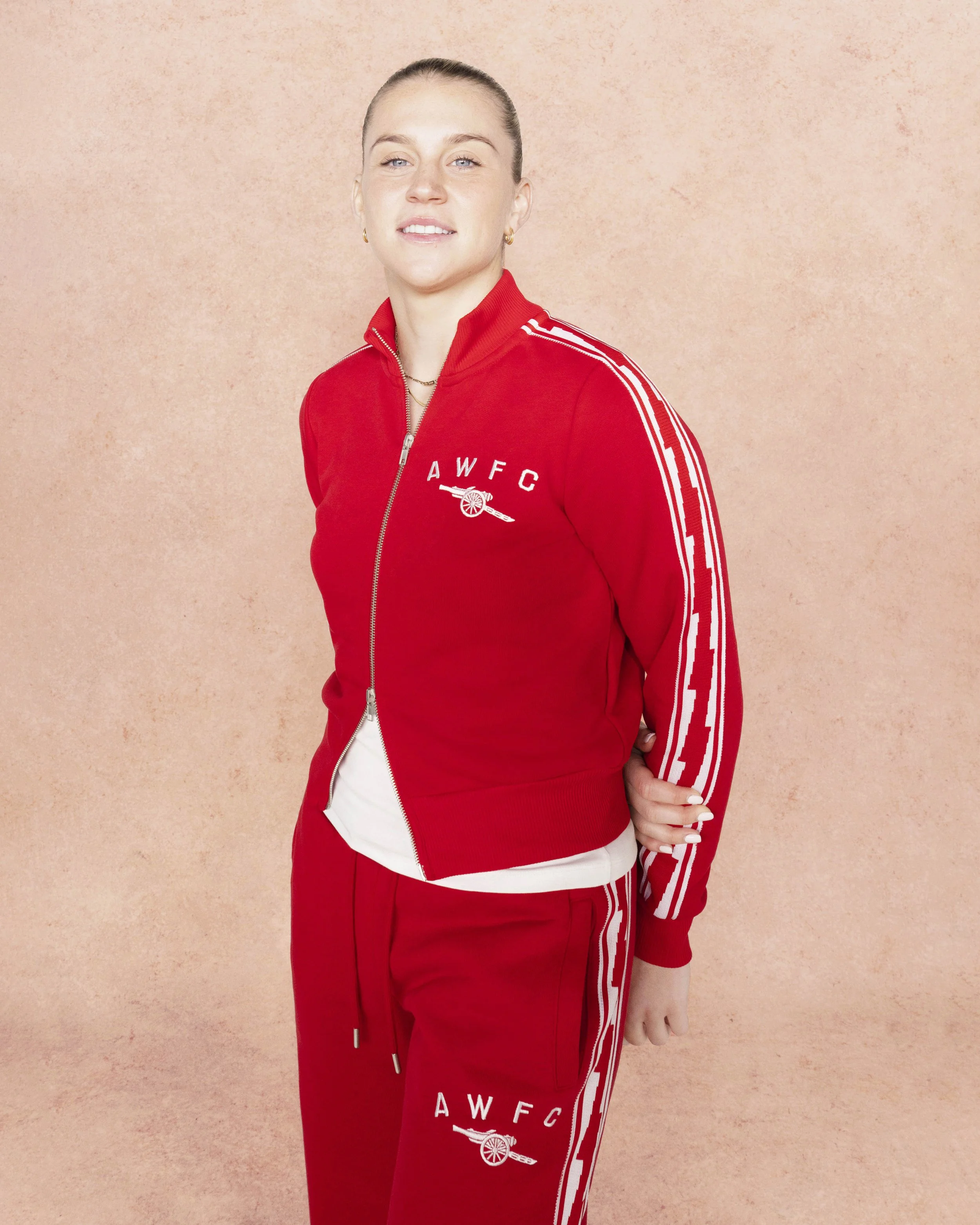 25_02_12_AWFC Retail_Alessia Russo 47 4x5.jpg