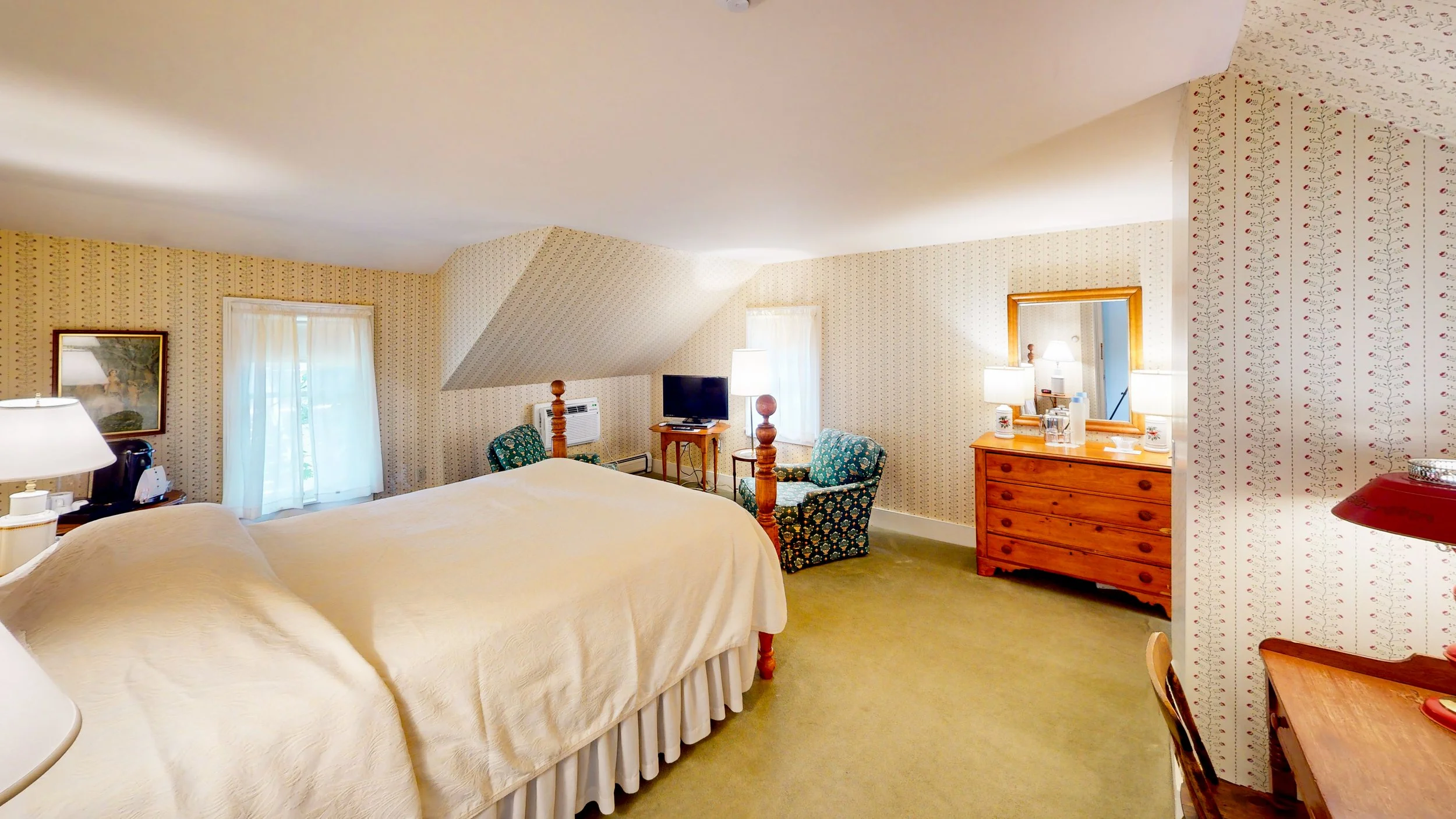 O-Brien-House-Bedroom 7 (2).jpg