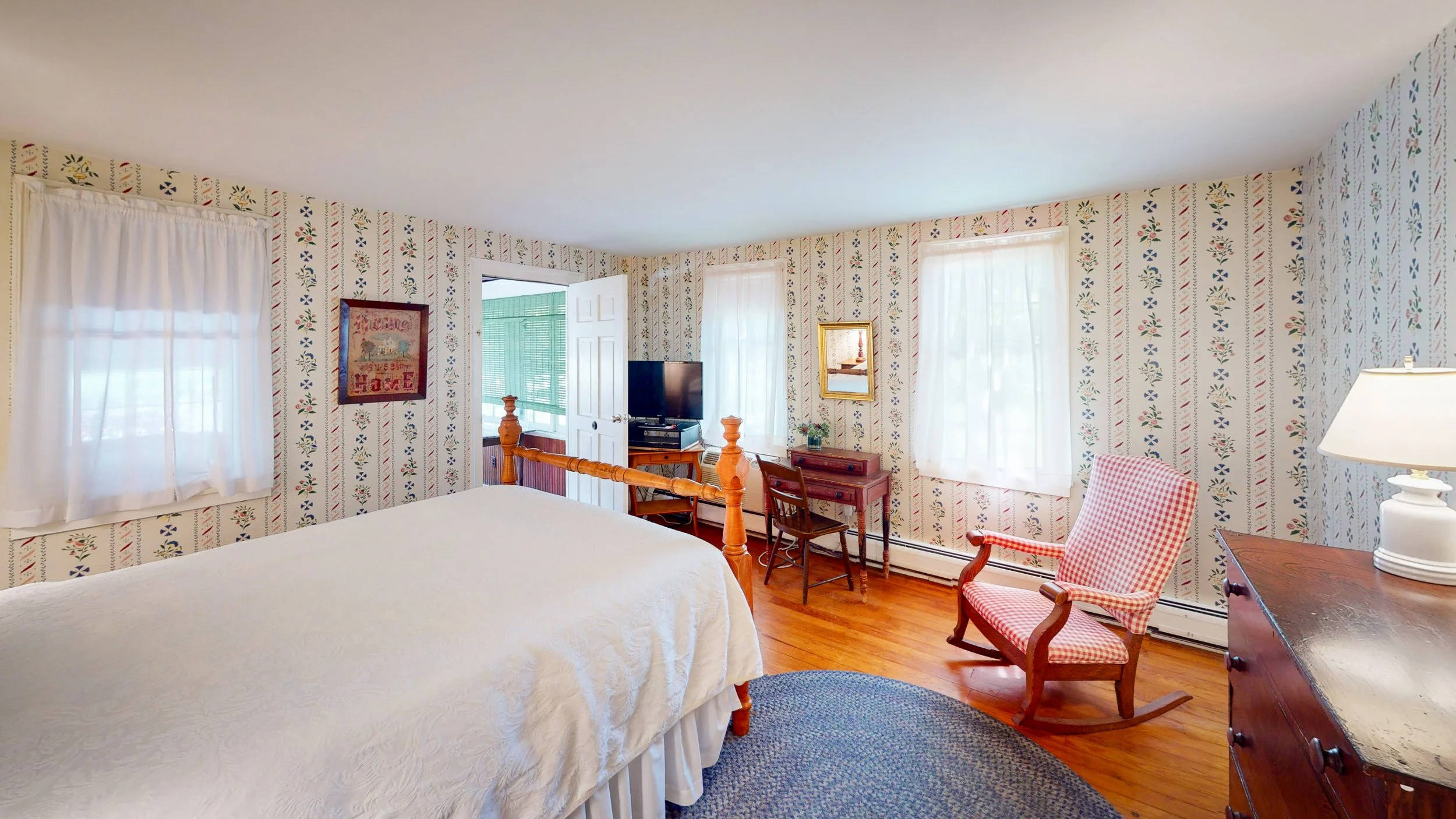 O-Brien-House-Bedroom 11.jpg