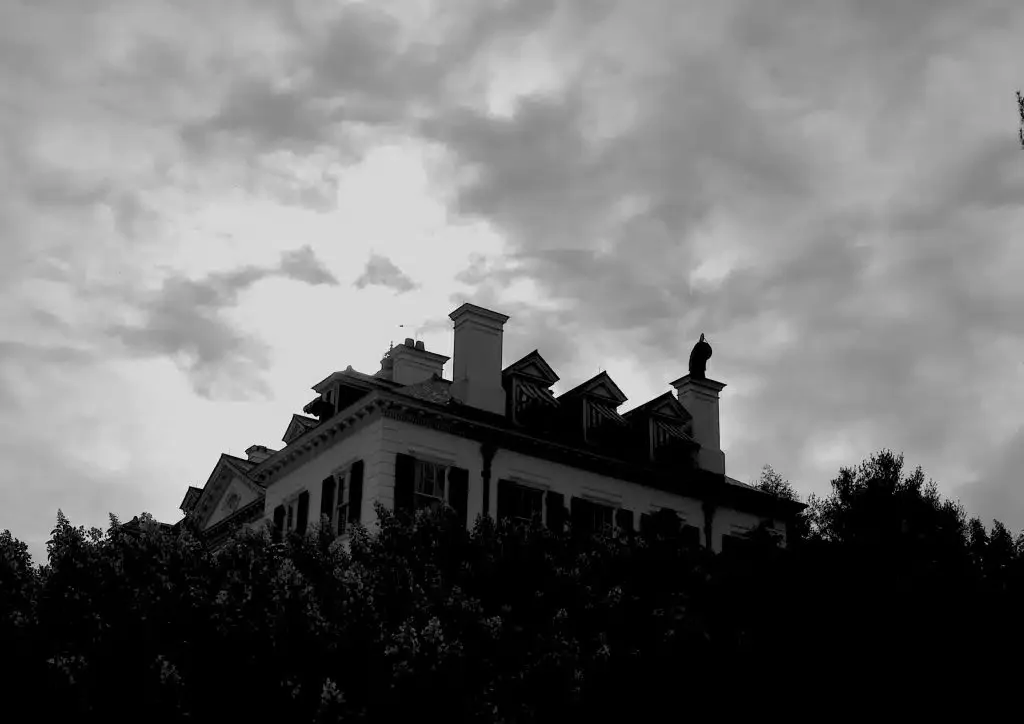 All Fall Long: Ghost Tours at The Mount