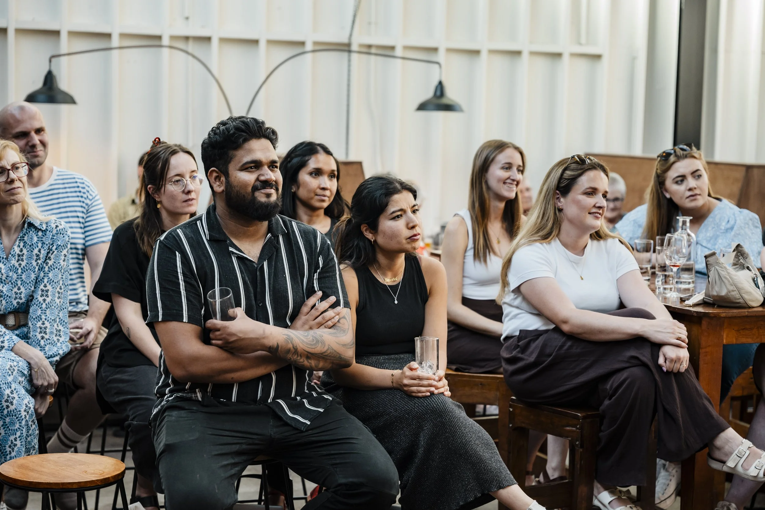 Seanchoíche Vancouver | Embarrassment