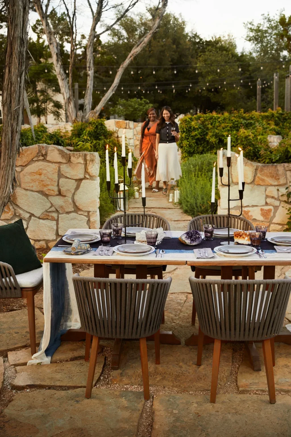 AUSOB-culinary-cb-fullmoondinner-lifestyle-1312-1024x1536.webp