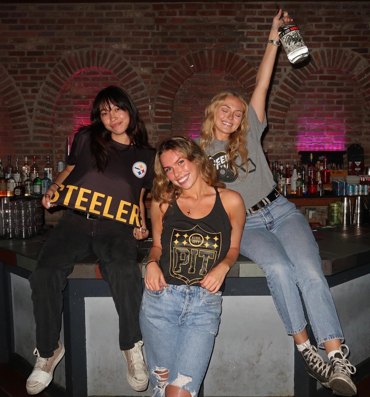 Calling all Steelers fans!🚨 GAMEDAY SPECIALS- $5 Miller &amp; Bud, $7 House Marg, $40 Marg Pitcher. Come watch with us on Sundays 🤩